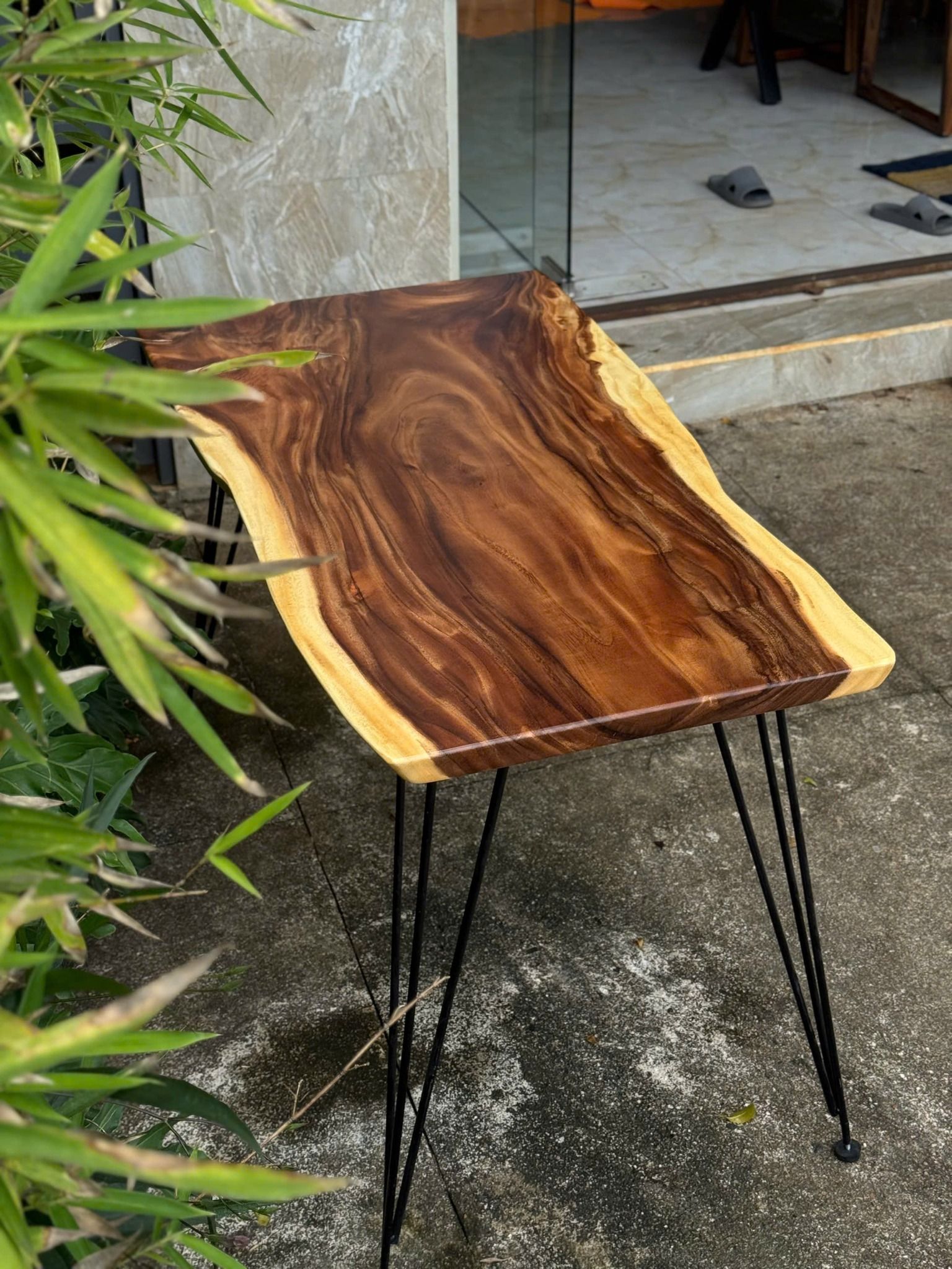 BÀN GỖ ME TÂY 120 x 58-65 x 3.5 cm
