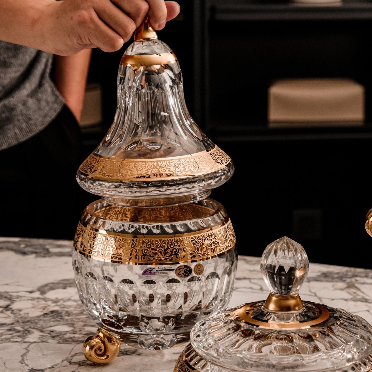 Thố quả lê 3 chân Romantic 305
