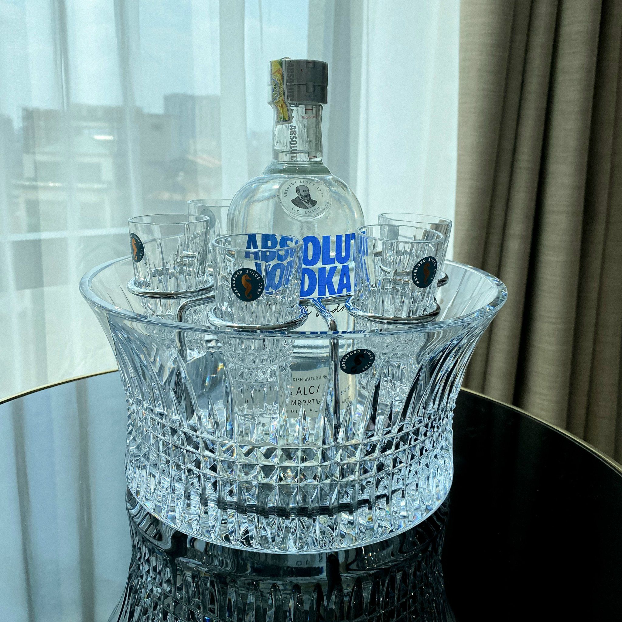 Bộ chén rượu vodka pha lê Waterford (kèm khung inox)