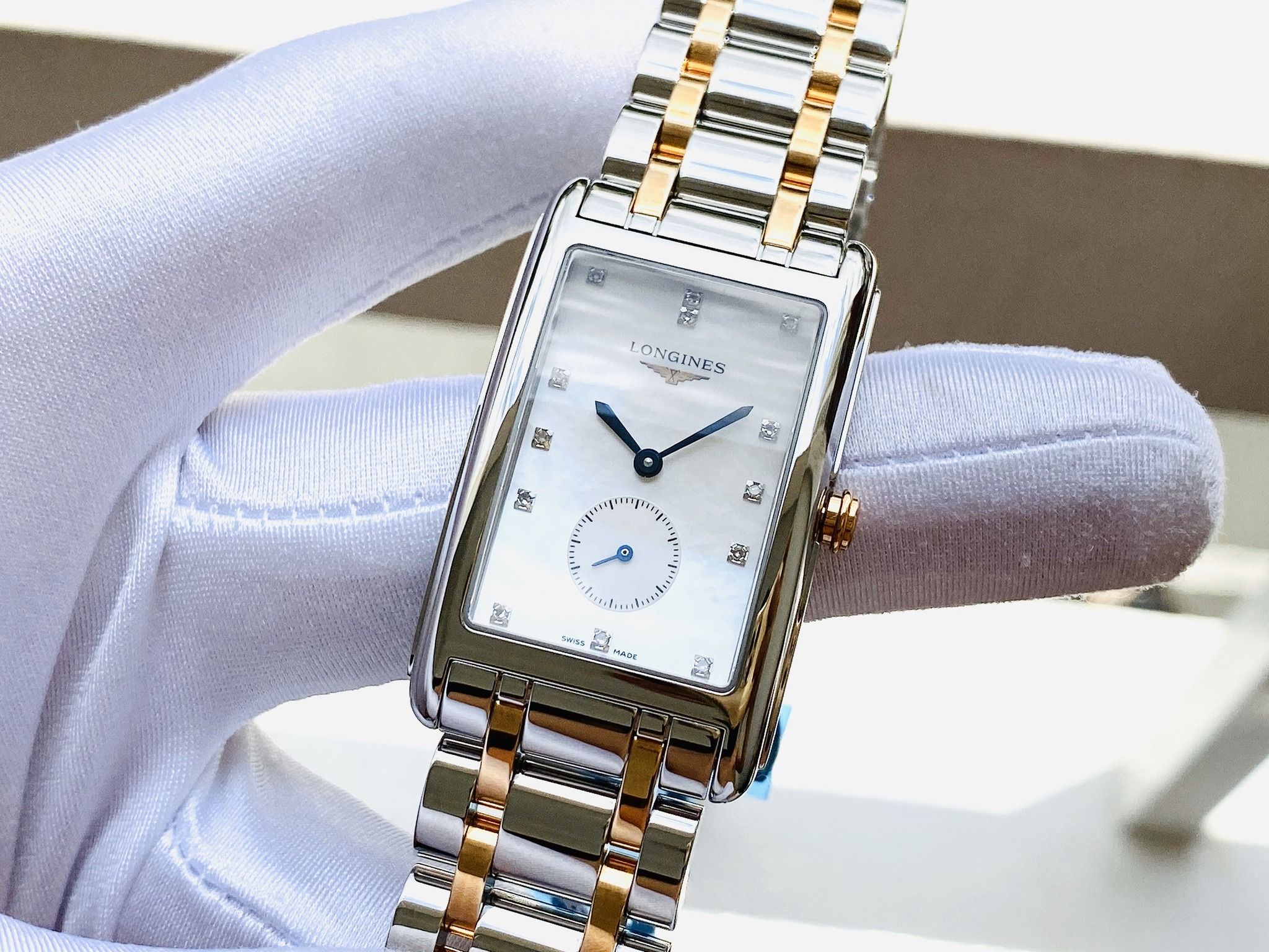 Longines DolceVita 18K L5.755.5.87.7 Watch 25.8x42mm