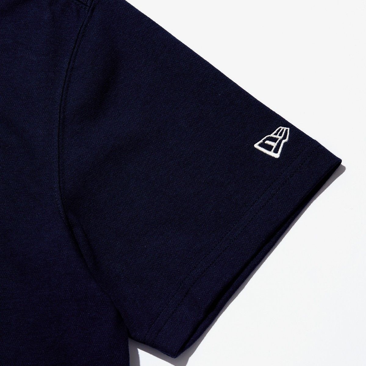 0006 - HÀNG CHÍNH HÃNG - ÁO THUN NEW ERA - CHAMPION *BLACK* - 2021**
