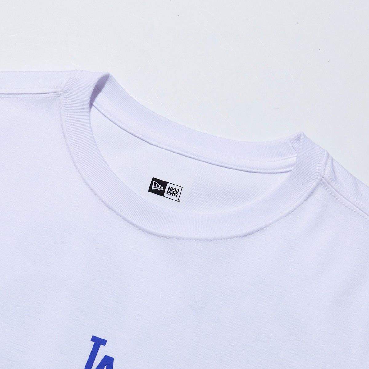 0007 - HÀNG CHÍNH HÃNG - ÁO THUN NEW ERA - CHAMPION *WHITE* - 2021**