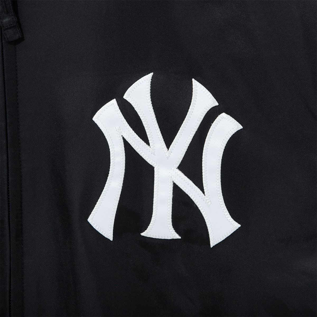 1489 - HÀNG CHÍNH HÃNG - ÁO KHOÁC BOMBER STADIUM NEW ERA NY YANKEES