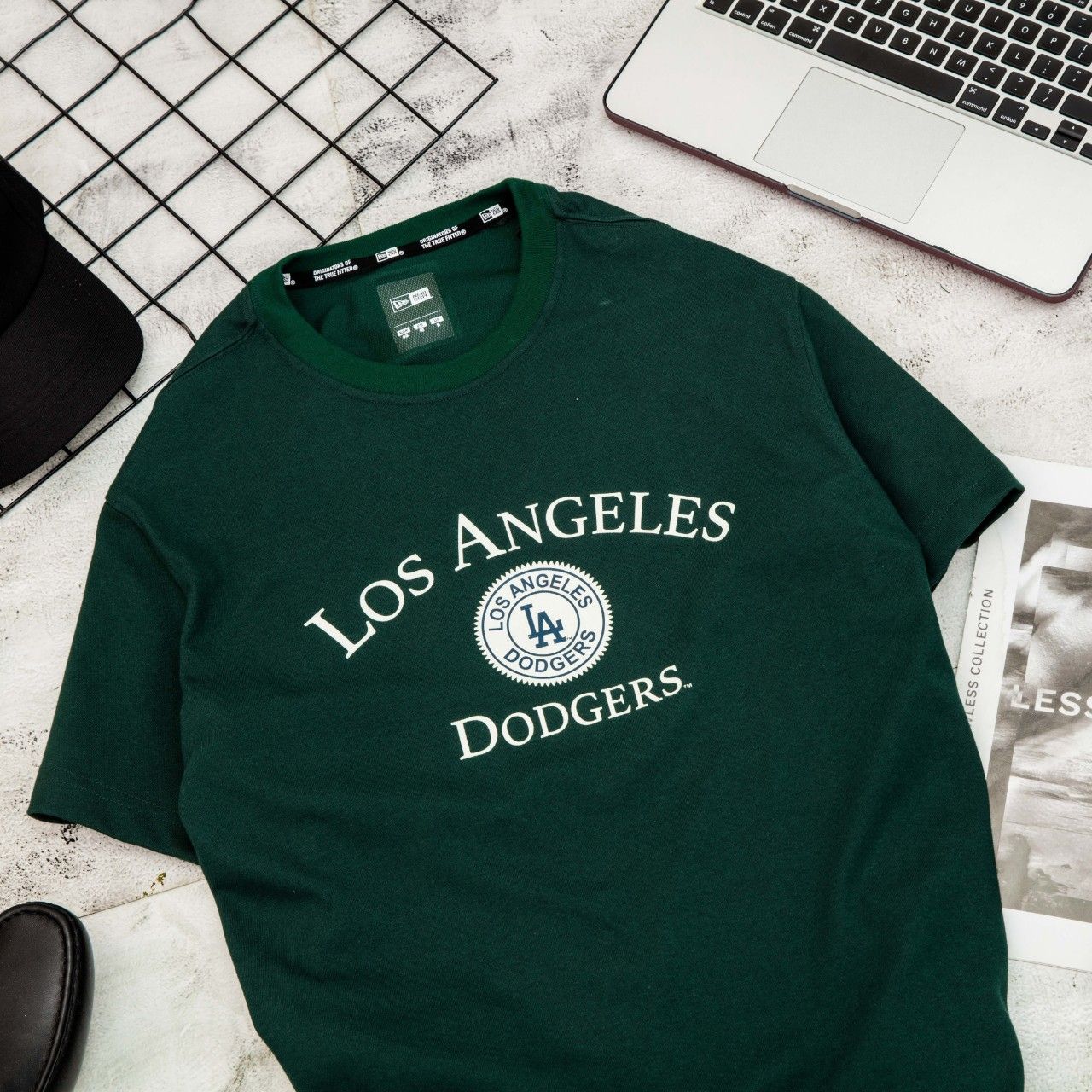 0001 - HÀNG CHÍNH HÃNG - ÁO THUN NEW ERA - LOS ANGELES *Deep Green* - Code: 12354490 - 2021**
