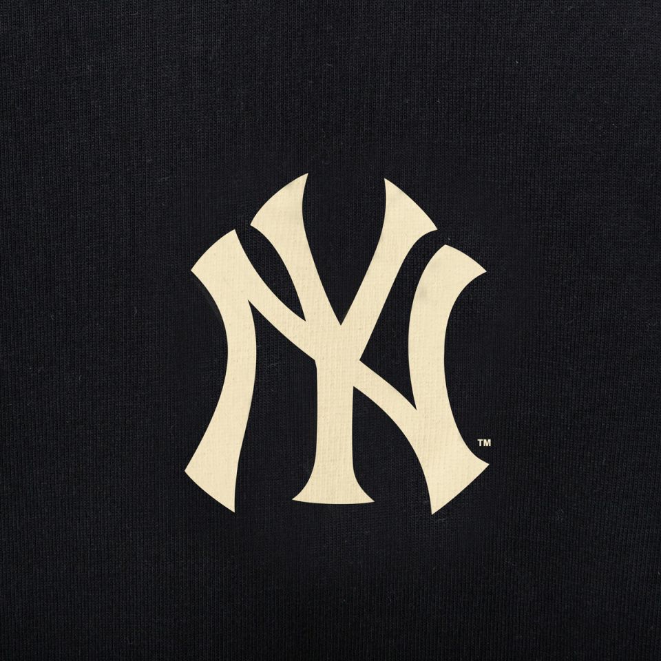  0335 - HÀNG CHÍNH HÃNG - ÁO THUN NEW ERA (8) - New York YANKEES *ĐEN CHỮ TAN* - Code: 13086578 