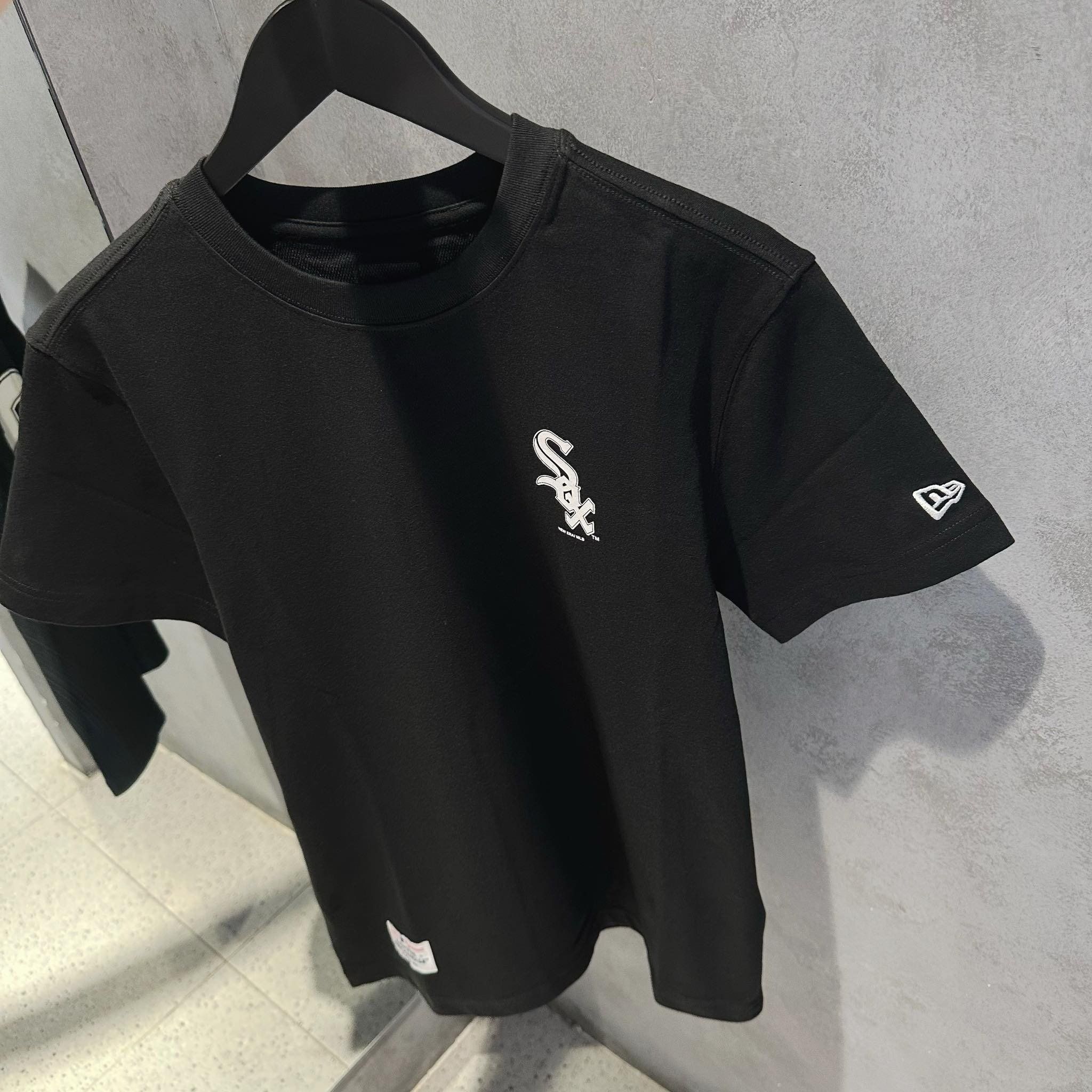 0981 - HÀNG CHÍNH HÃNG - ÁO THUN NEW ERA - CHICAGO WHITE SOX - CODE: 13366626