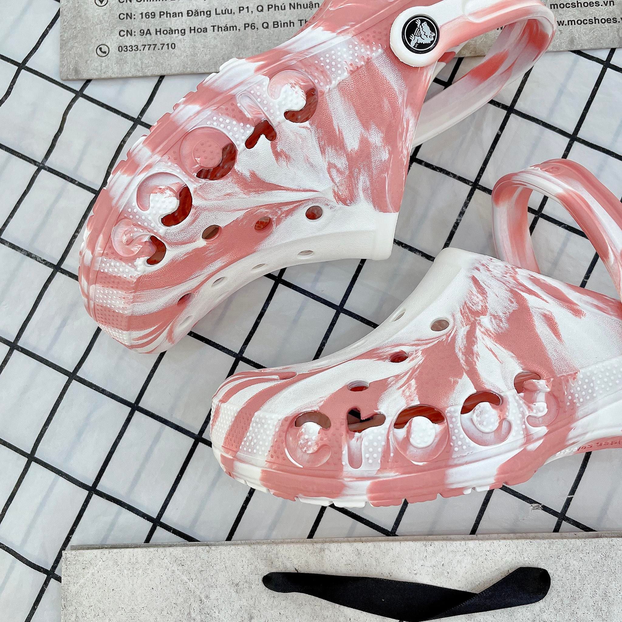 2319 - HÀNG CHÍNH HÃNG - GIÀY CLOG UNISEX CROCS BAYA - DÂU TÂY LOANG