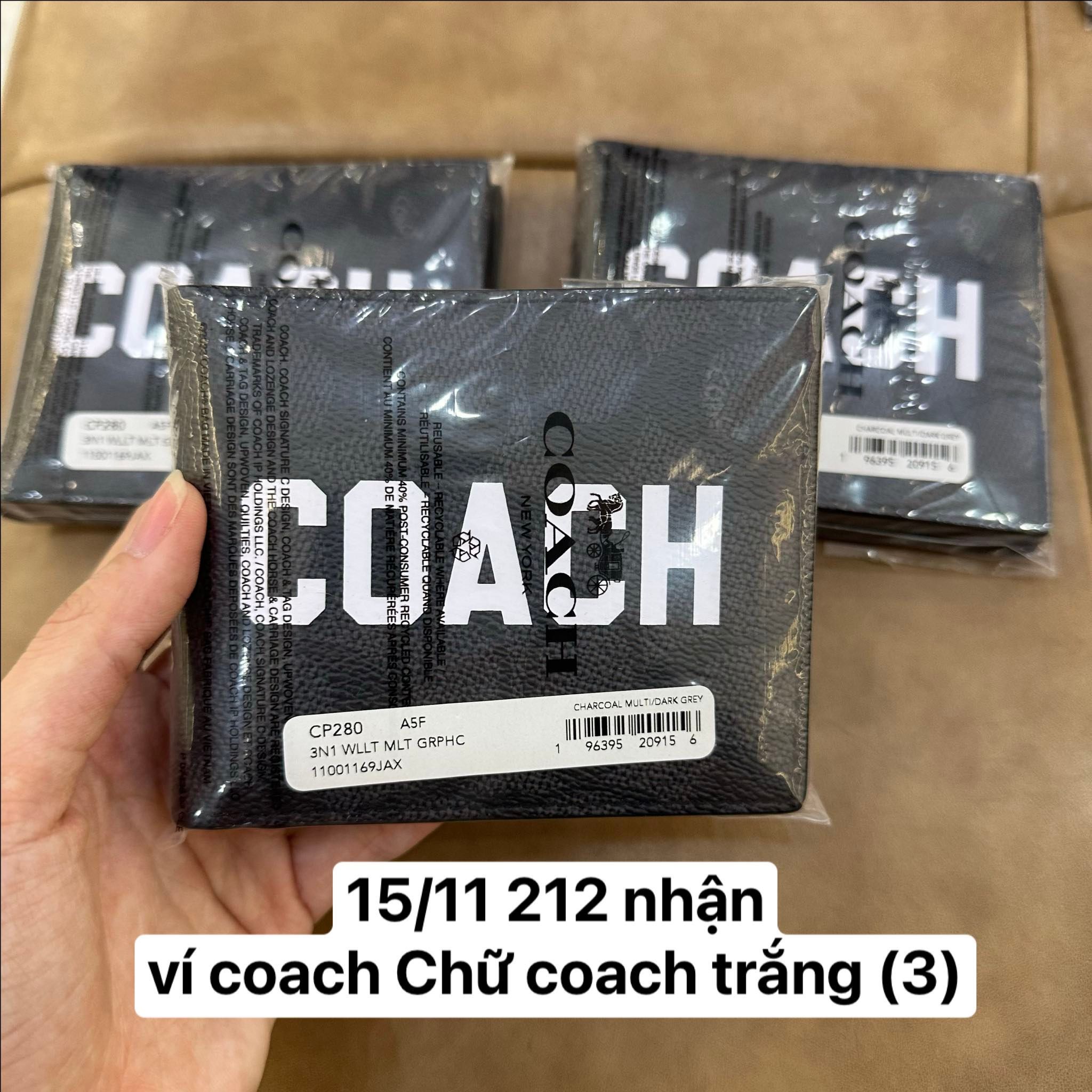 2552 - HÀNG CHÍNH HÃNG - VÍ COACH NGẮN - LOGO COACH TRẮNG - ĐEN