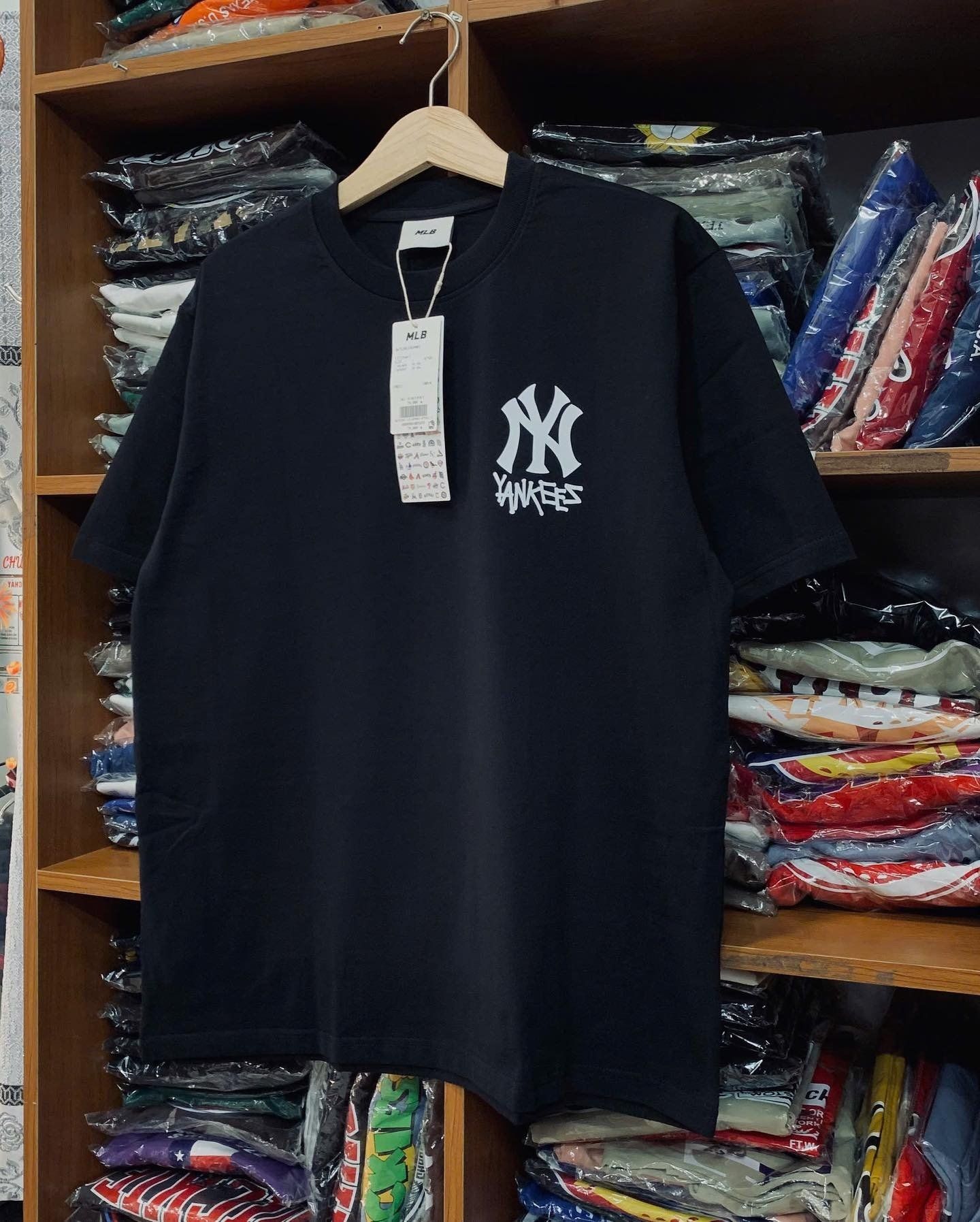 2695 - HÀNG CHÍNH HÃNG - ÁO THUN MLB - BIG LOGO NY - ĐEN