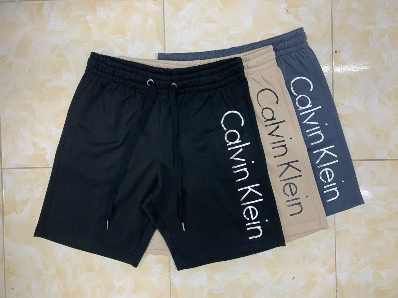 2716 - HÀNG CHÍNH HÃNG - SHORT NỈ CALVIN KLEIN - ĐEN