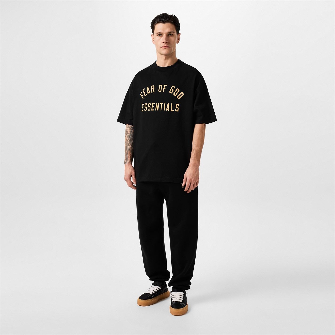 2657 - HÀNG CHÍNH HÃNG - ÁO THUN TEE ESSENTIAL FOG - JERSEY CREWNECK - ĐEN - CODE: 125BT244190F