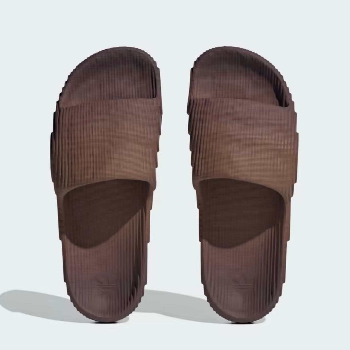 2044 - HÀNG CHÍNH HÃNG - DÉP ADIDAS 22 - BẬC THANG - Nâu Loang * PRELOVED BROWN * - Code: IG7493