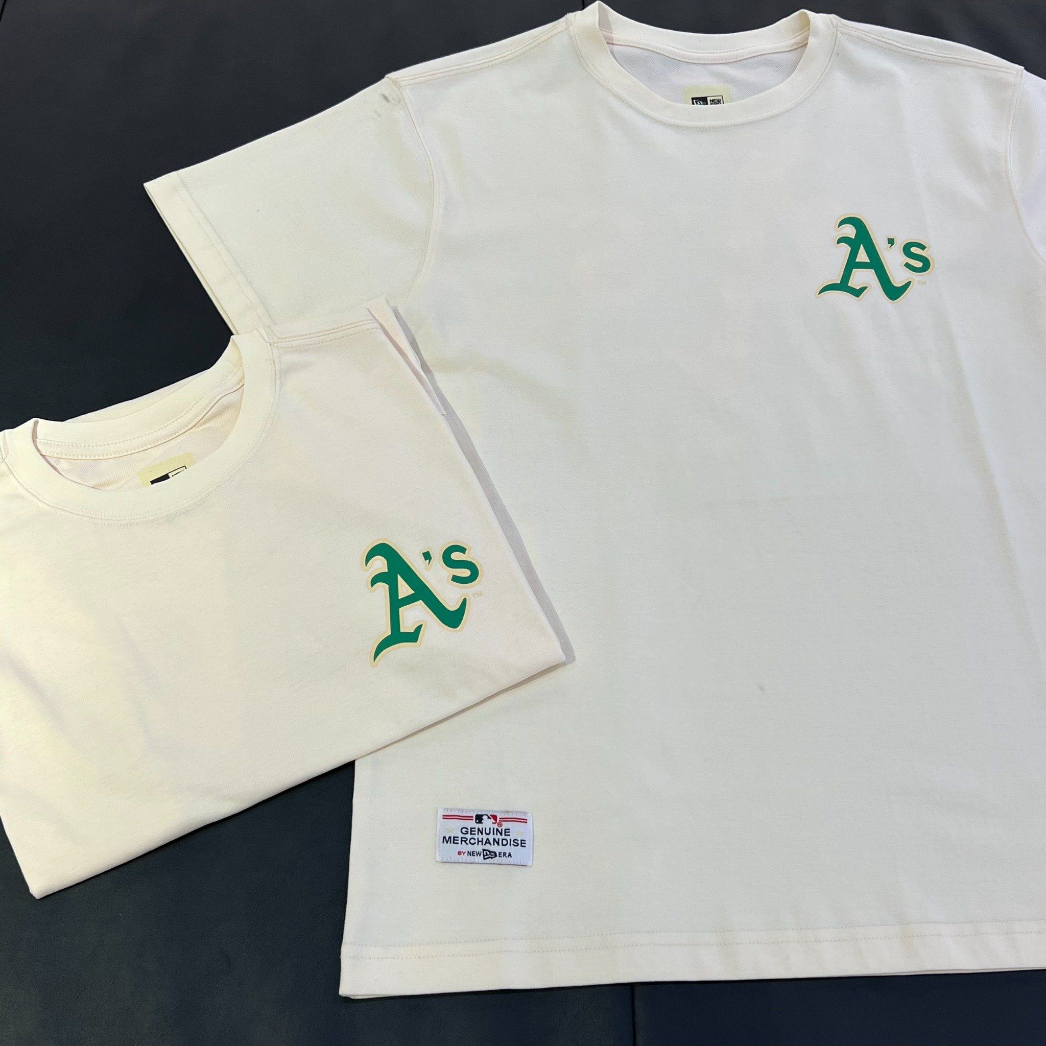 0642 - HÀNG CHÍNH HÃNG - ÁO THUN NEW ERA - LOGO A'S GREEN KEM - *BEIGE* - Code: 13086596
