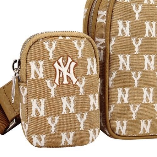 1185 - HÀNG CHÍNH HÃNG -Túi MLB Monogram New York Yankees *BEGIE* - Code: 32BGDC111 -50B