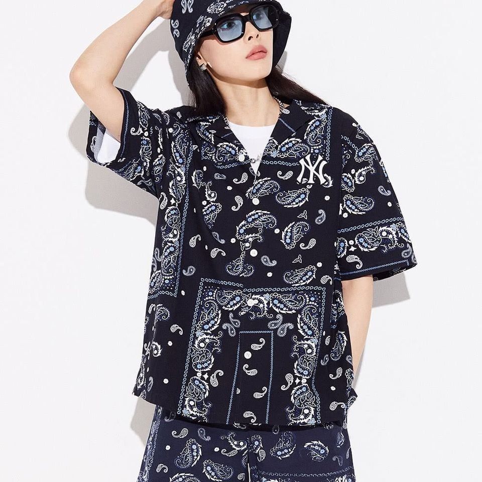 1390 - HÀNG CHÍNH HÃNG - Áo Sơ Mi MLB - PAISLEY - *TAY NGẮN* - CODE: 3AWSP0123-50NYD