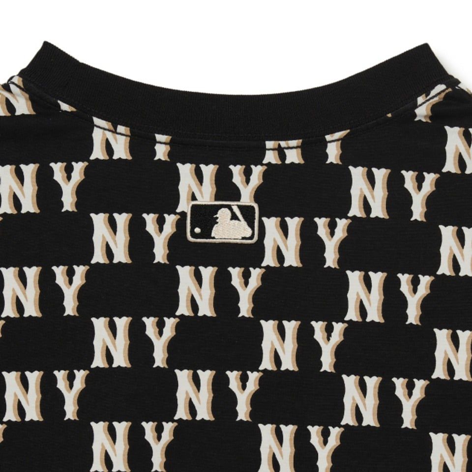1391 - HÀNG CHÍNH HÃNG - ÁO THUN MLB - T-SHIRTS NEW YORK YANKEES - ĐEN - CODE: 3ATSM1133-50BKS-X-D