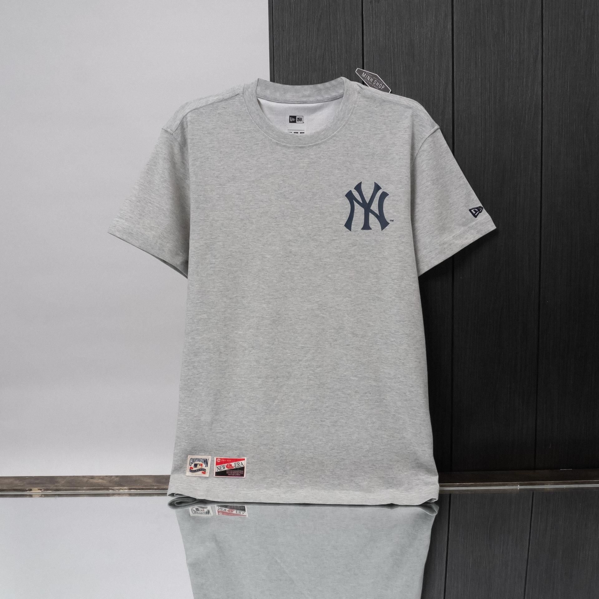 0599 - HÀNG CHÍNH HÃNG - ÁO THUN NEW ERA - COPER LIST LA XÁM - *GREY* - Code: 12715354