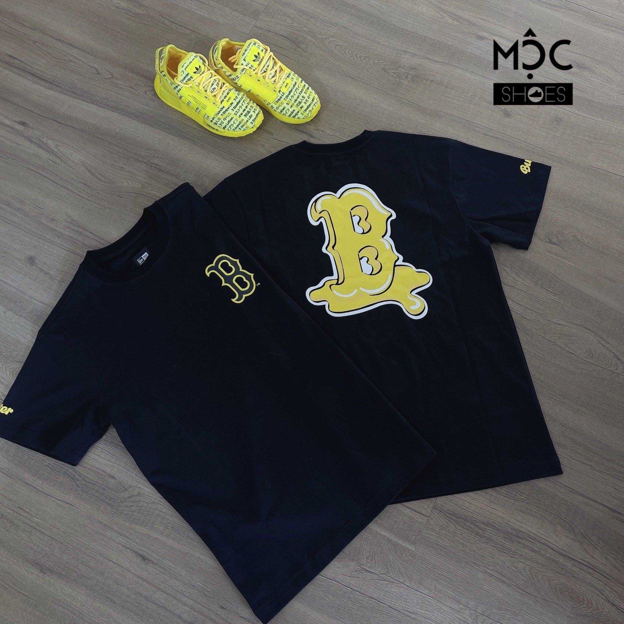 0629 - HÀNG CHÍNH HÃNG - ÁO THUN NEW ERA x BTS - LOGO B VÀNG - MÀU ĐEN - *BLACK* - Code: 13277226