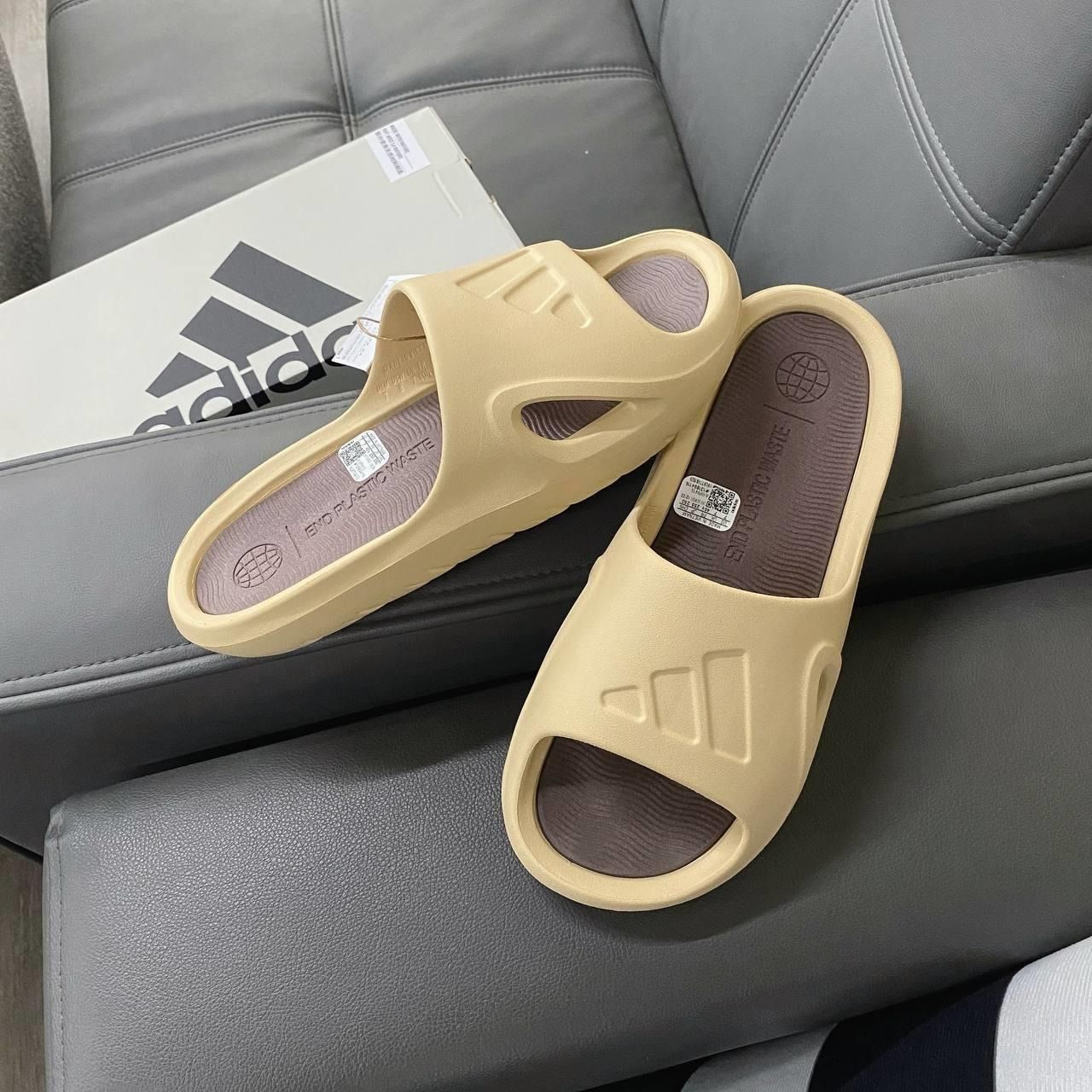 1092 - HÀNG CHÍNH HÃNG - DÉP ADIDAS ADICANE - BEGIE - CODE : HP9415