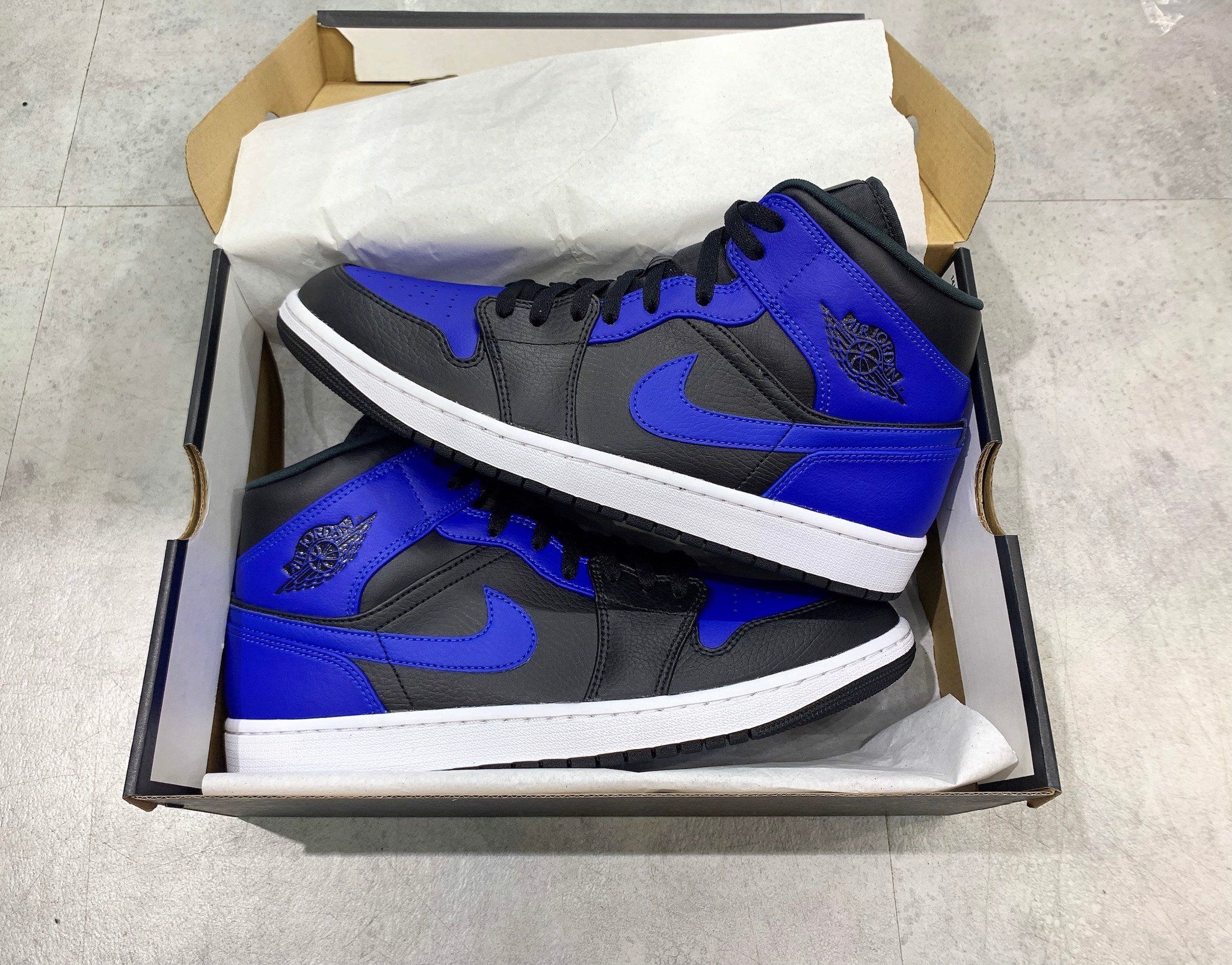 0023 - HÀNG CHÍNH HÃNG - GIÀY AIR JORDAN 1 MID - HYPER ROYAL - *BLACK/HYPER ROYAL - WHITE* - 2021** - Code: 554724-077