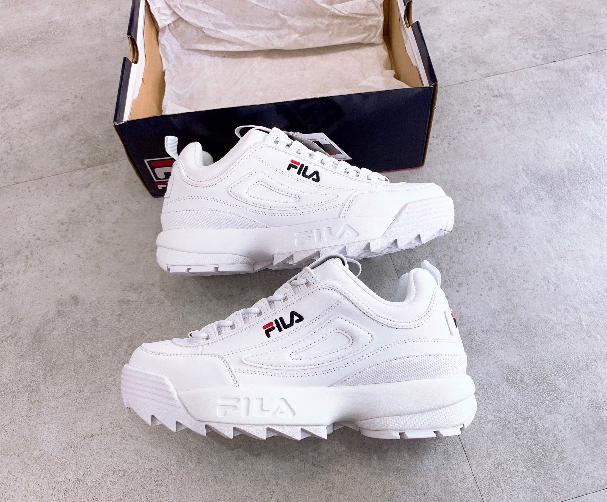 0137 - HÀNG CHÍNH HÃNG - GIÀY FILA DISRUPTOR 2 CÁ MẬP - *WHITE* - 2021** - Code: FS1HTA1071X-26