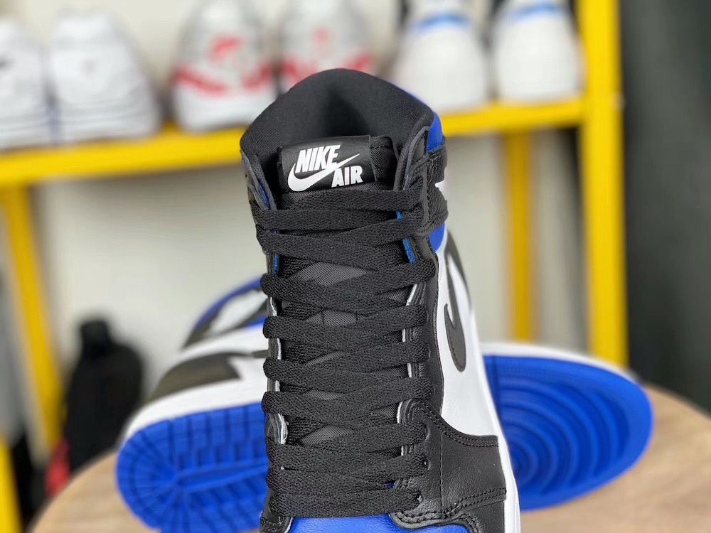  0016 - HÀNG CHÍNH HÃNG - GIÀY AIR JORDAN 1 HIGH - ROYAL TOE - *WHITE/BLACK* - 2021** - Code: 555088 041 