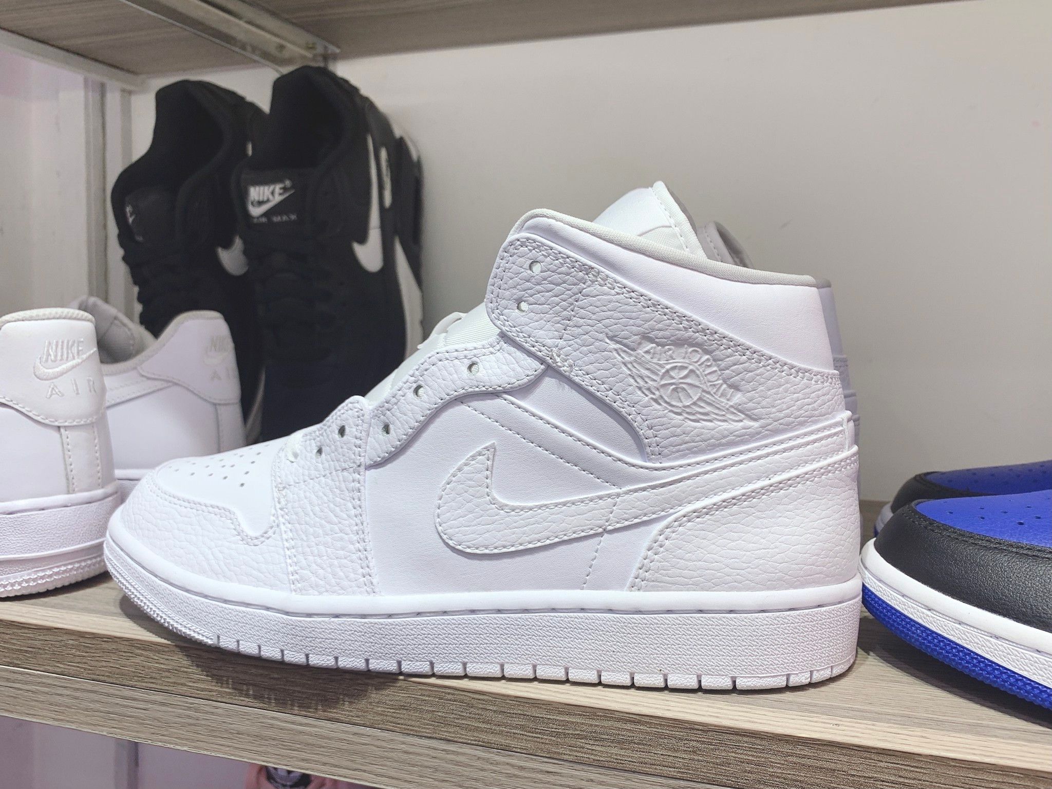  0039 - HÀNG CHÍNH HÃNG - GIÀY AIR JORDAN 1 MID - TRIPLE WHITE *WHITE* - 2021** - Code: 554724-130 