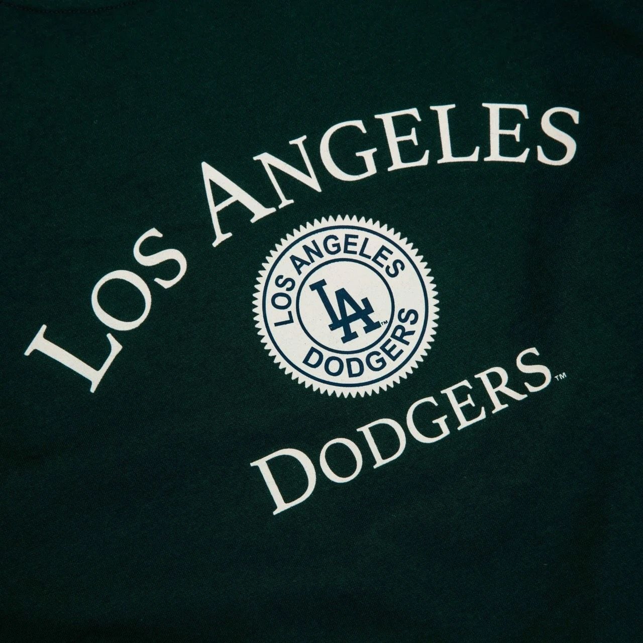 0761 - HÀNG CHÍNH HÃNG - ÁO THUN NEW ERA - LOS ANGELES RÊU - *DEEP GREEN* - Code: 12354490