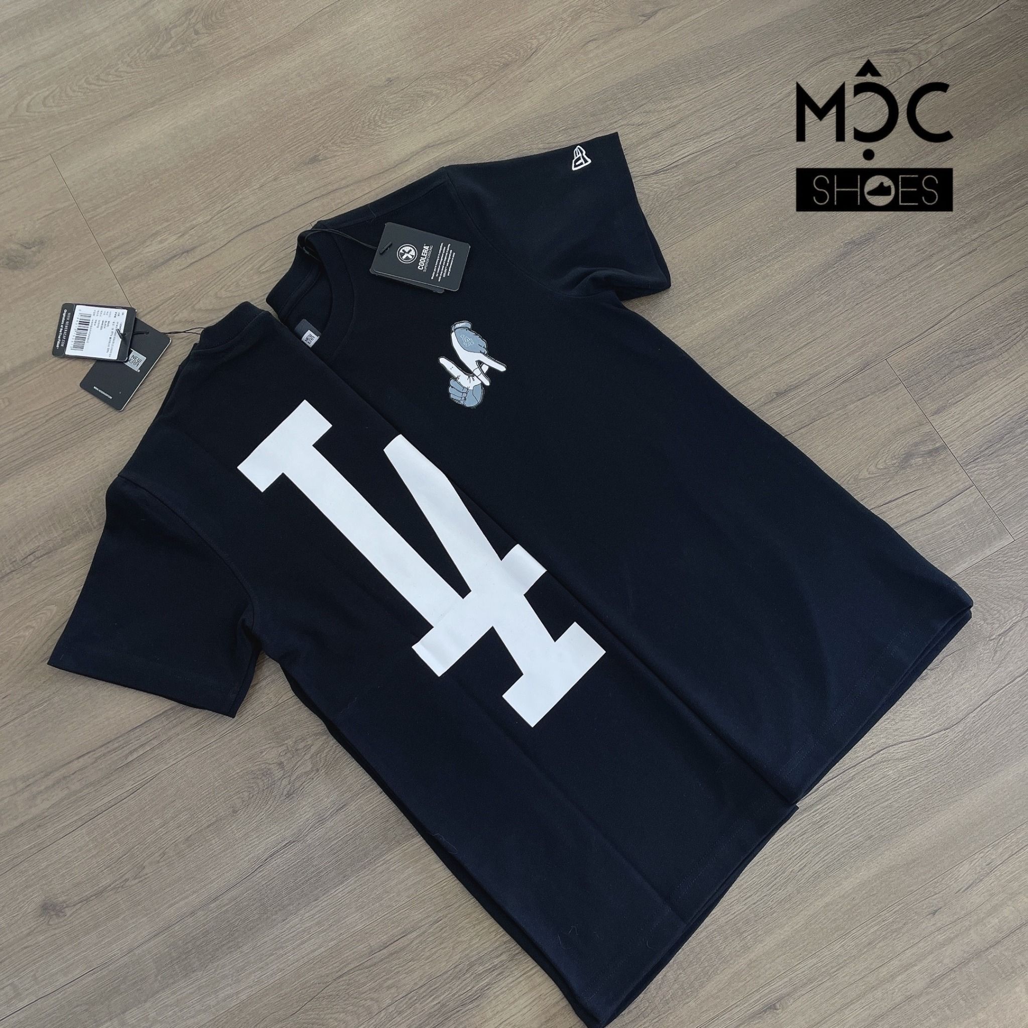 0631 - HÀNG CHÍNH HÃNG - ÁO THUN NEW ERA - LA NGÓN TAY ĐEN - *BLACK* - Code: 13086573