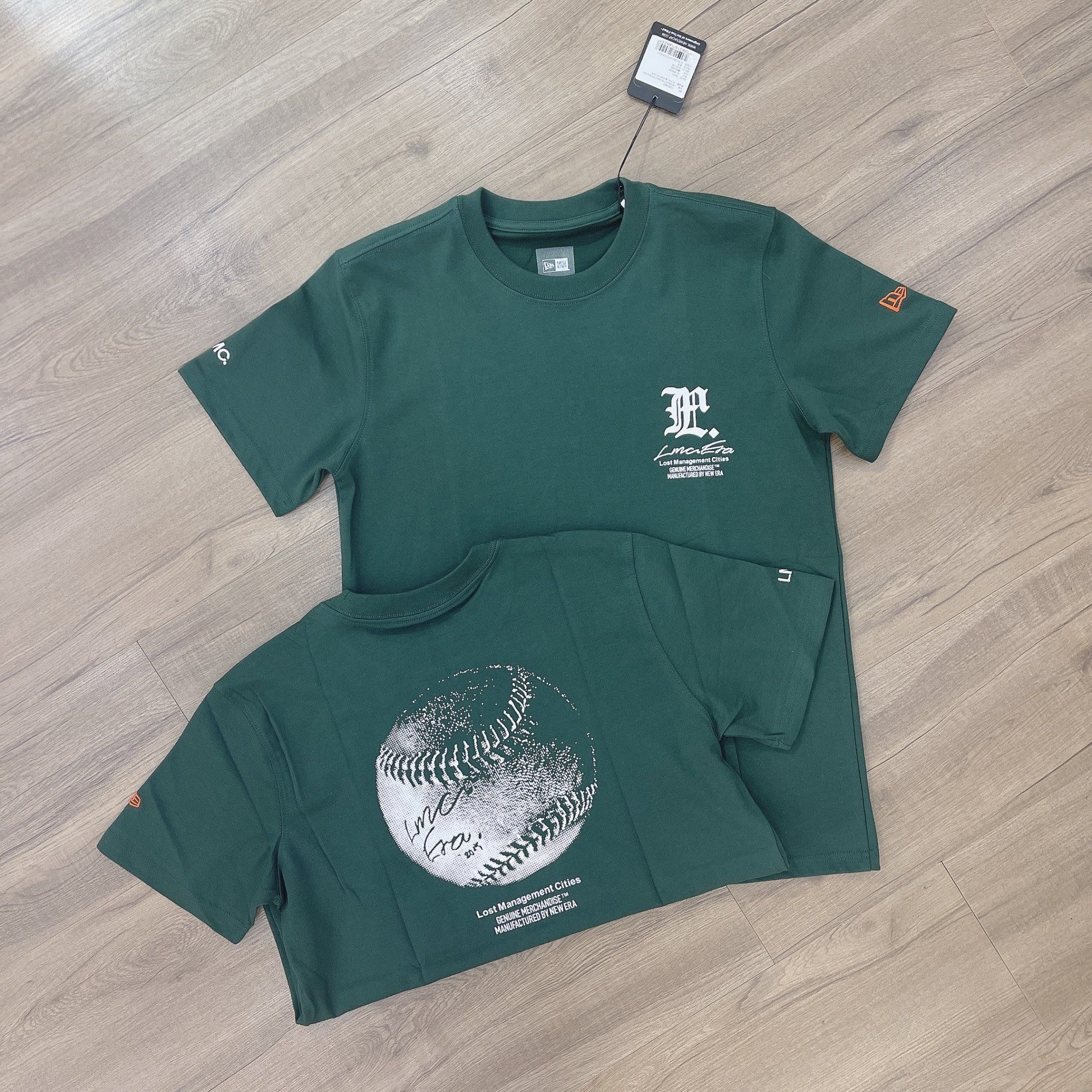 0653 - HÀNG CHÍNH HÃNG - ÁO THUN NEW ERA - QUẢ BANH - *GREEN* - Code: 13324492
