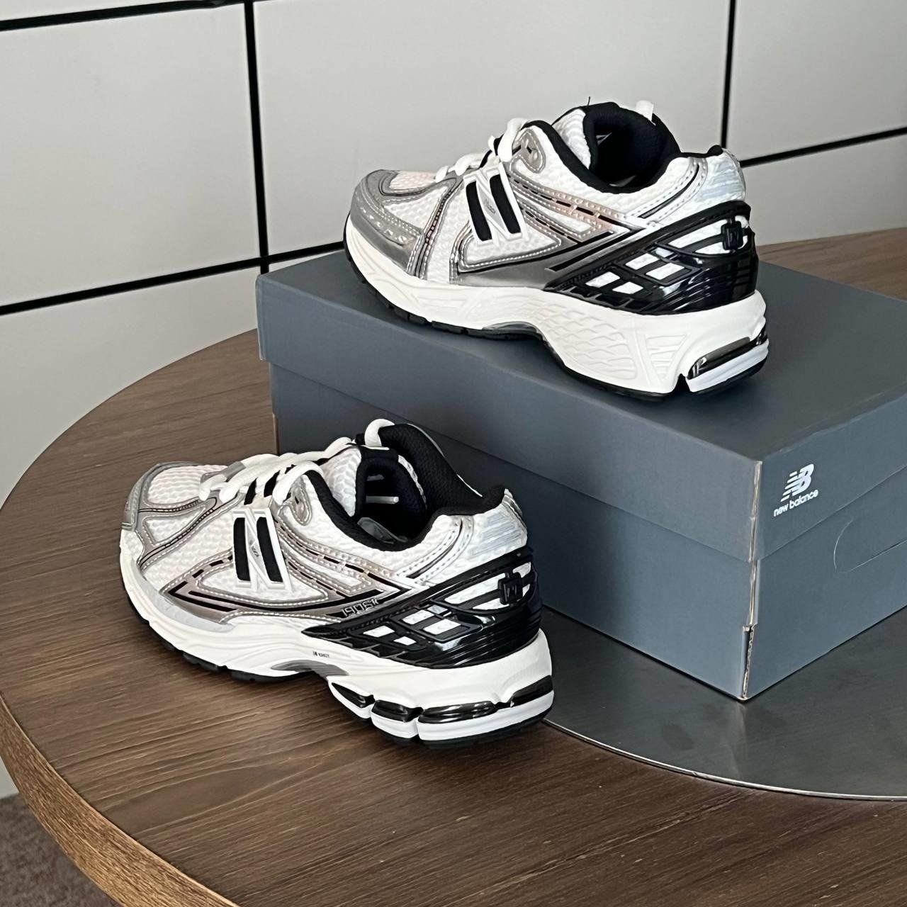 2700 - HÀNG CHÍNH HÃNG - GIÀY NEWBALANCE 1906R - METALLIC SILVER - CODE: M1906RER