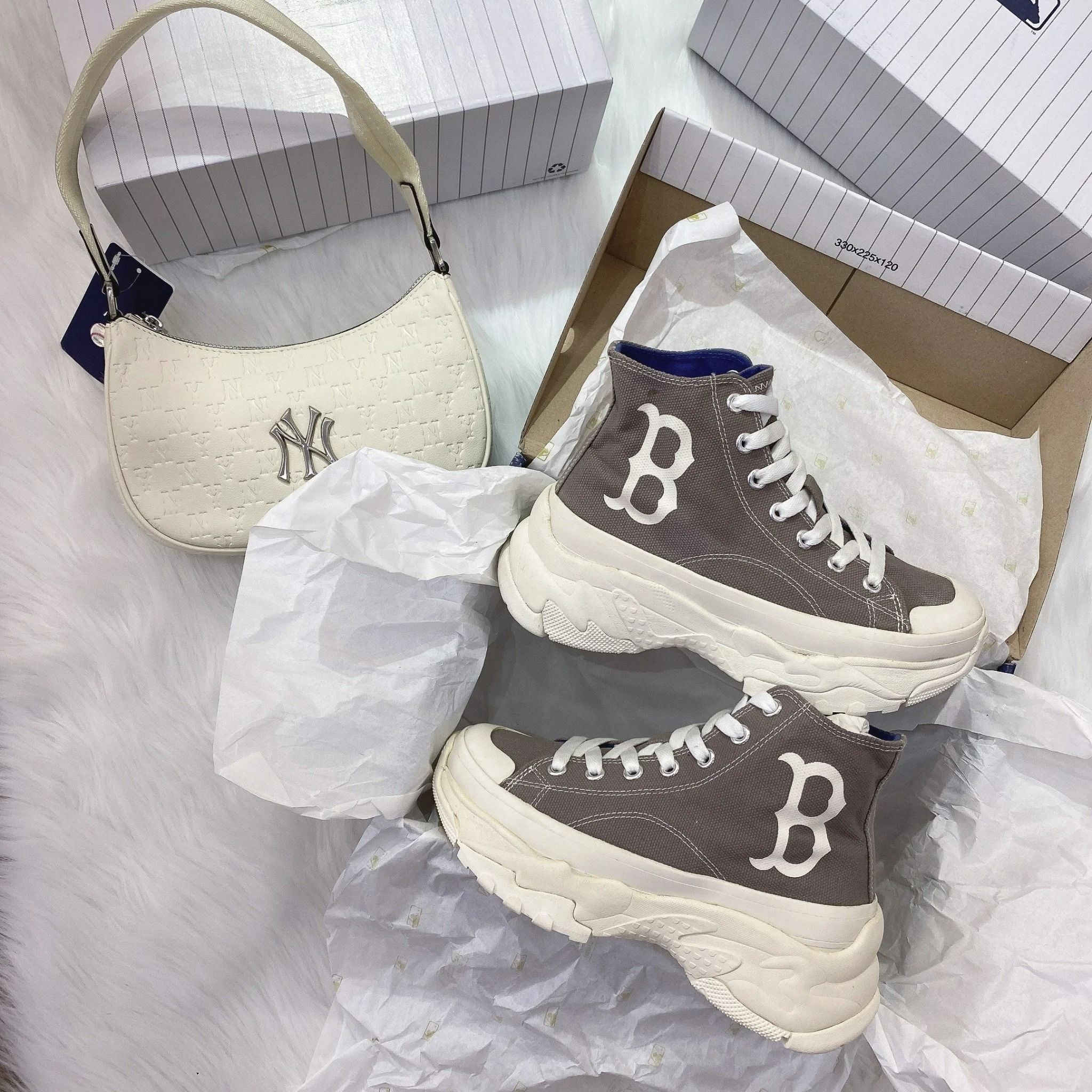 0897 - HÀNG CHÍNH HÃNG - GIÀY MLB CHUNKY HIGH - CỔ CAO (MÀU BE ) - *GREY/BEIGE* - CODE: 32SHU1111-43M