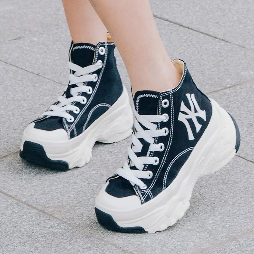 0899 - HÀNG CHÍNH HÃNG - GIÀY MLB CHUNKY HIGH - CỔ CAO (MÀU ĐEN) - *BLACK/WHITE* - CODE: 32SHU1111-50L
