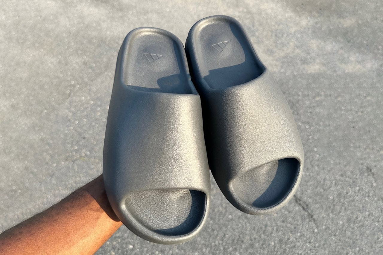 1696 - HÀNG CHÍNH HÃNG - DÉP YEEZY SLIDE GRANITE - XÁM ĐEN - CODE : ID4132