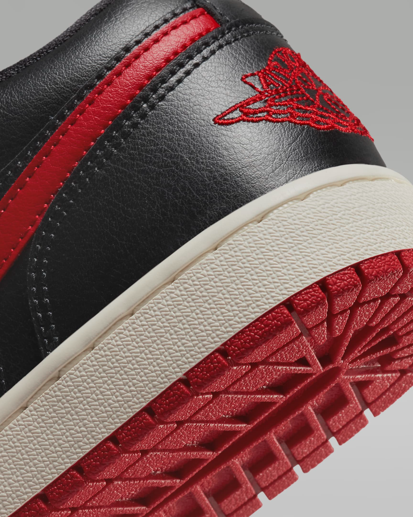 2003 - HÀNG CHÍNH HÃNG - GIÀY NIKE AIR JORDAN 1 LOW BRED SAIL - CODE: DC0774061