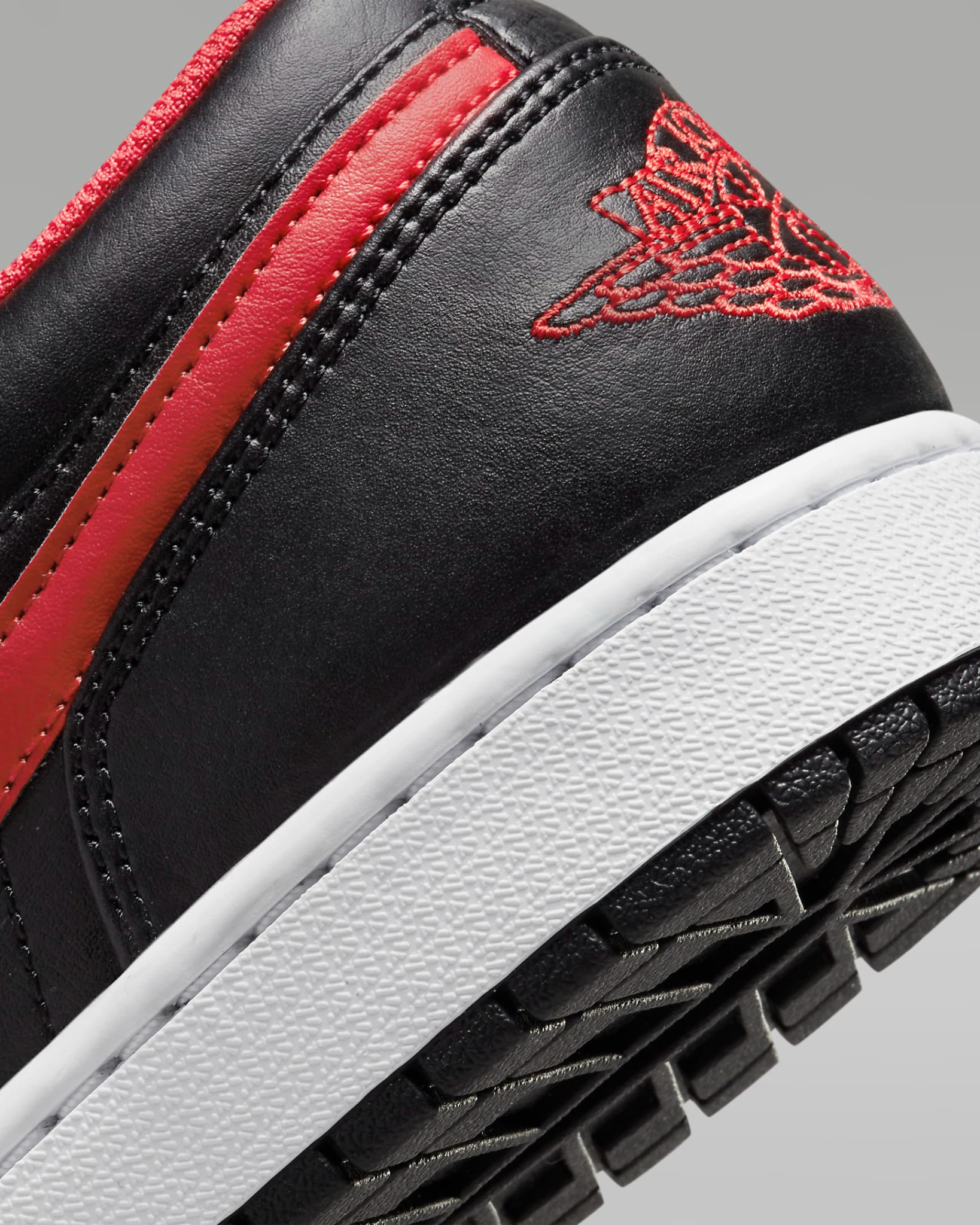 2008 - HÀNG CHÍNH HÃNG - GIÀY NIKE AIR JORDAN 1 LOW 'WHITE TOE' - CODE: 553558063
