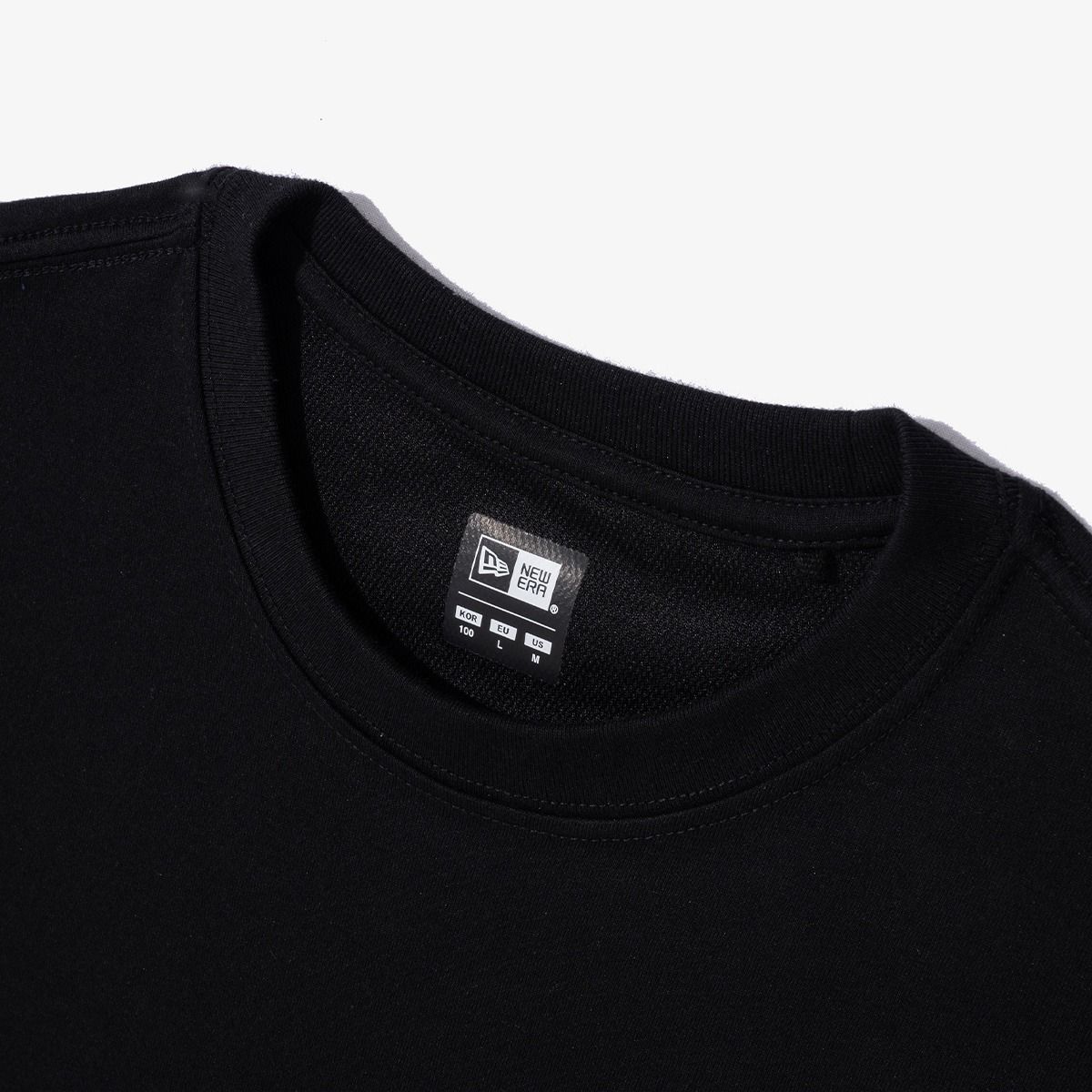 2281 - HÀNG CHÍNH HÃNG - ÁO THUN NEW ERA - CHICAGO VẨY SƠN - ĐEN - CODE: 14179145