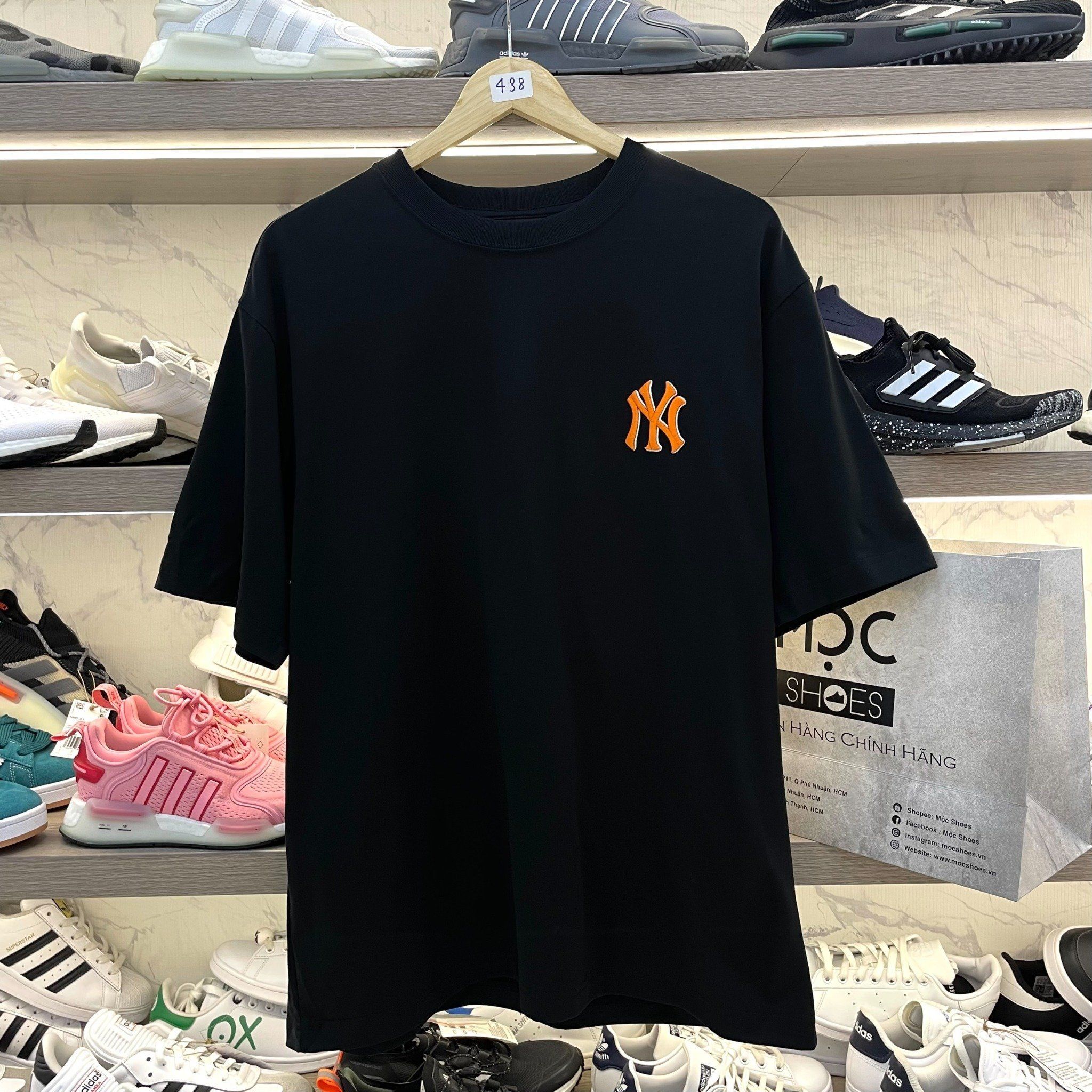 2202 - HÀNG CHÍNH HÃNG - ÁO THUN MLB - NY ORANGE LOGO - BLACK - CODE 3ATSM0443-50BKS