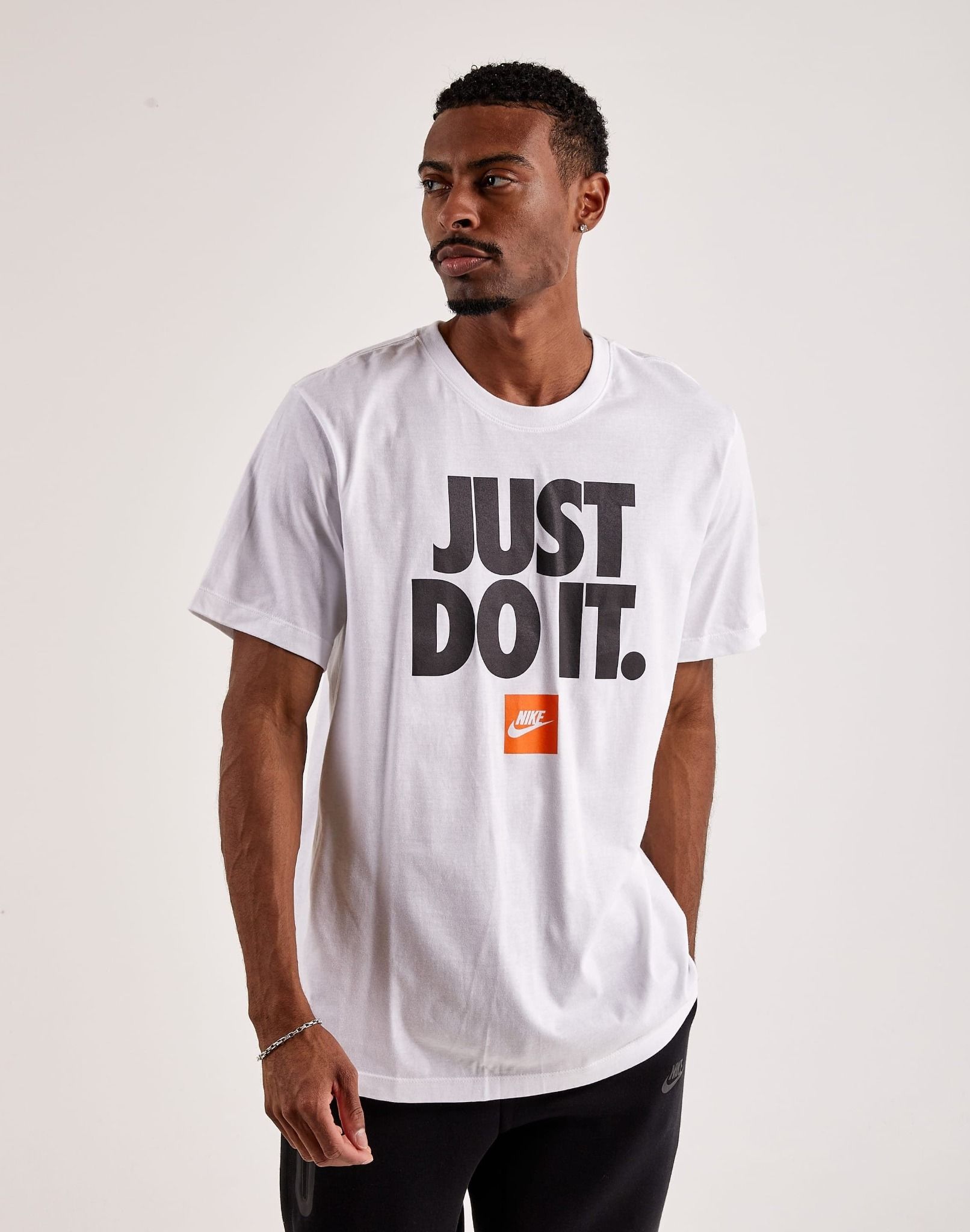 2340 - HÀNG CHÍNH HÃNG - ÁO THUN NIKE - JUST DO IT - TRẮNG - CODE: B08XY7XLTM