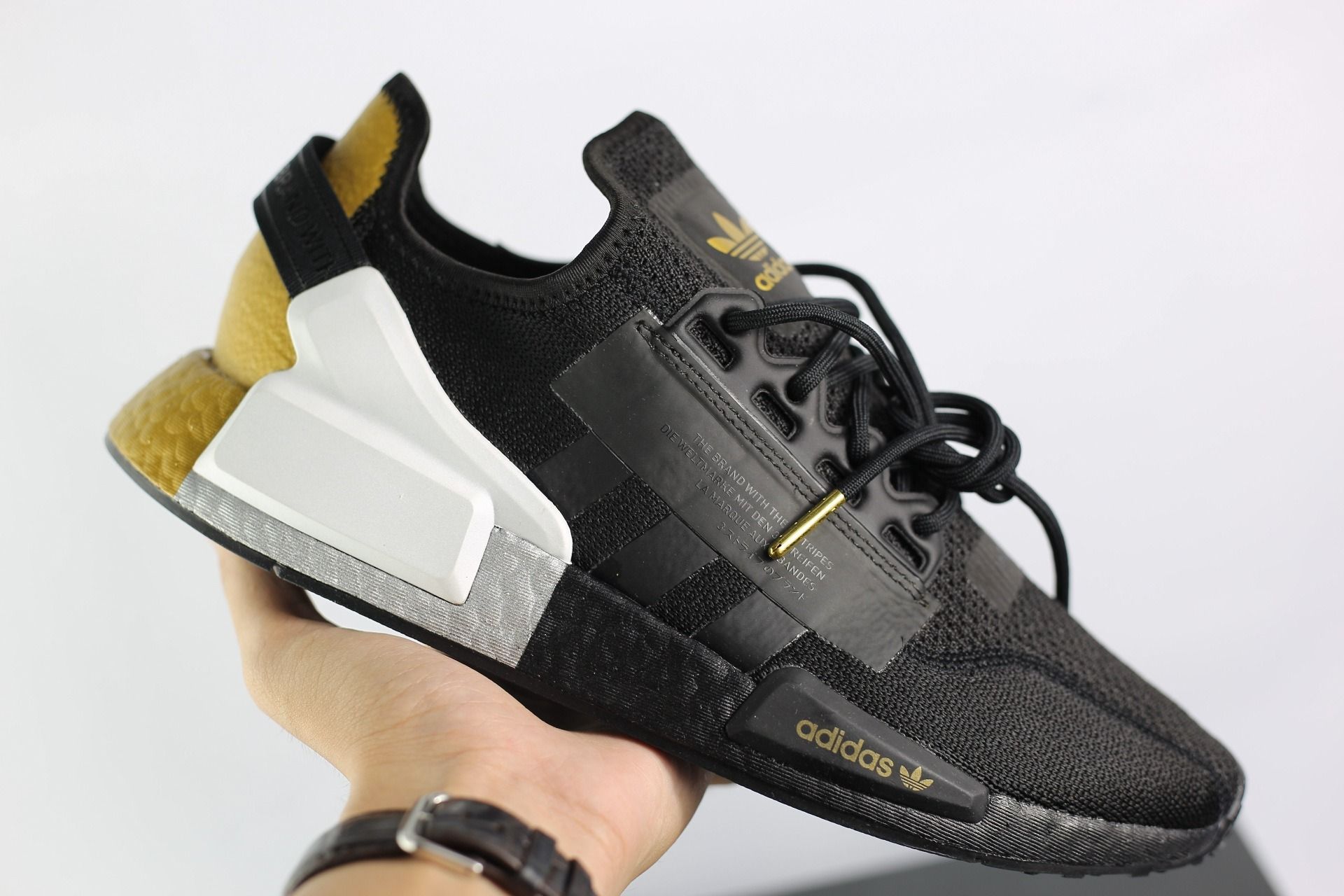 2502 - HÀNG CHÍNH HÃNG - GIÀY ADIDAS NMD R1 ver 2 - PRIZE MEDAL - CODE: FY1141