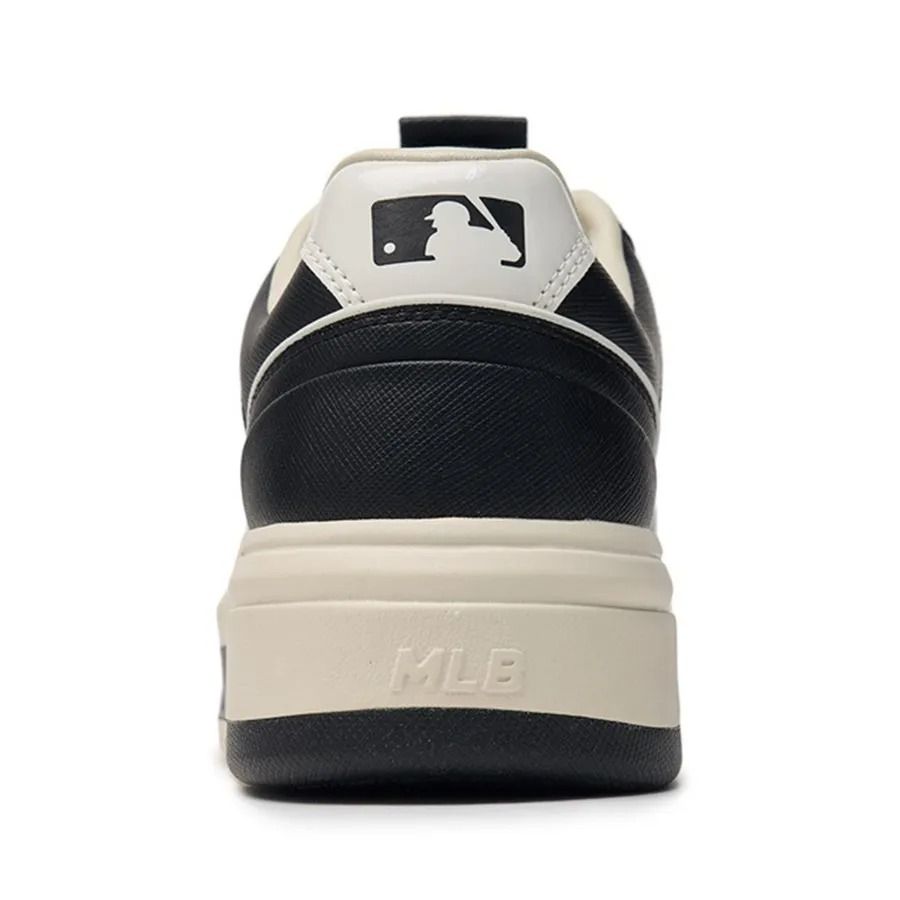 2514 - HÀNG CHÍNH HÃNG - GIÀY MLB CHUNKY LINER - NY LOGO NHỎ - ĐEN - CODE: 3ASXCLS4N-50BKS