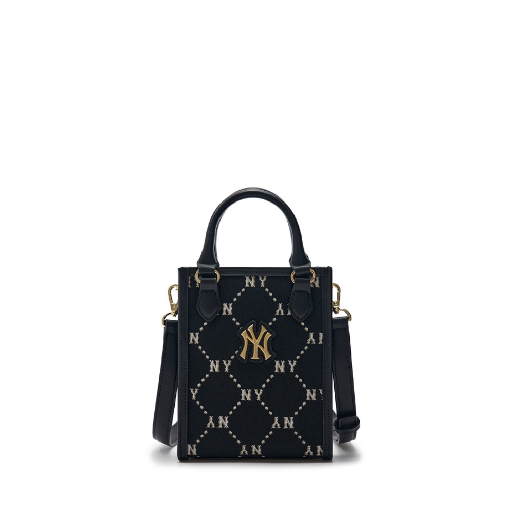 2127 - HÀNG CHÍNH HÃNG - TÚI MLB DIAMOND MONOGRAM MINI TOTE BAG NEW YORK YANKEES - BLACK - CODE: 7ACRMD34N-50BKS