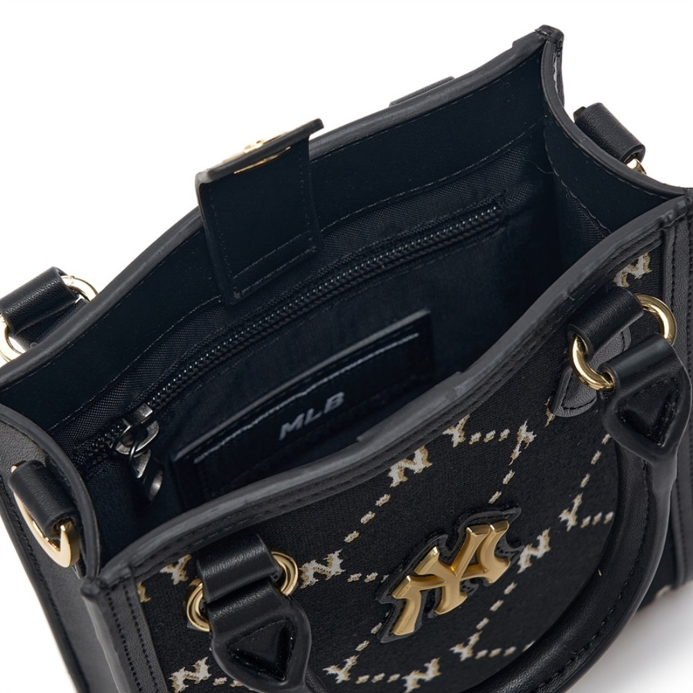 2127 - HÀNG CHÍNH HÃNG - TÚI MLB DIAMOND MONOGRAM MINI TOTE BAG NEW YORK YANKEES - BLACK - CODE: 7ACRMD34N-50BKS