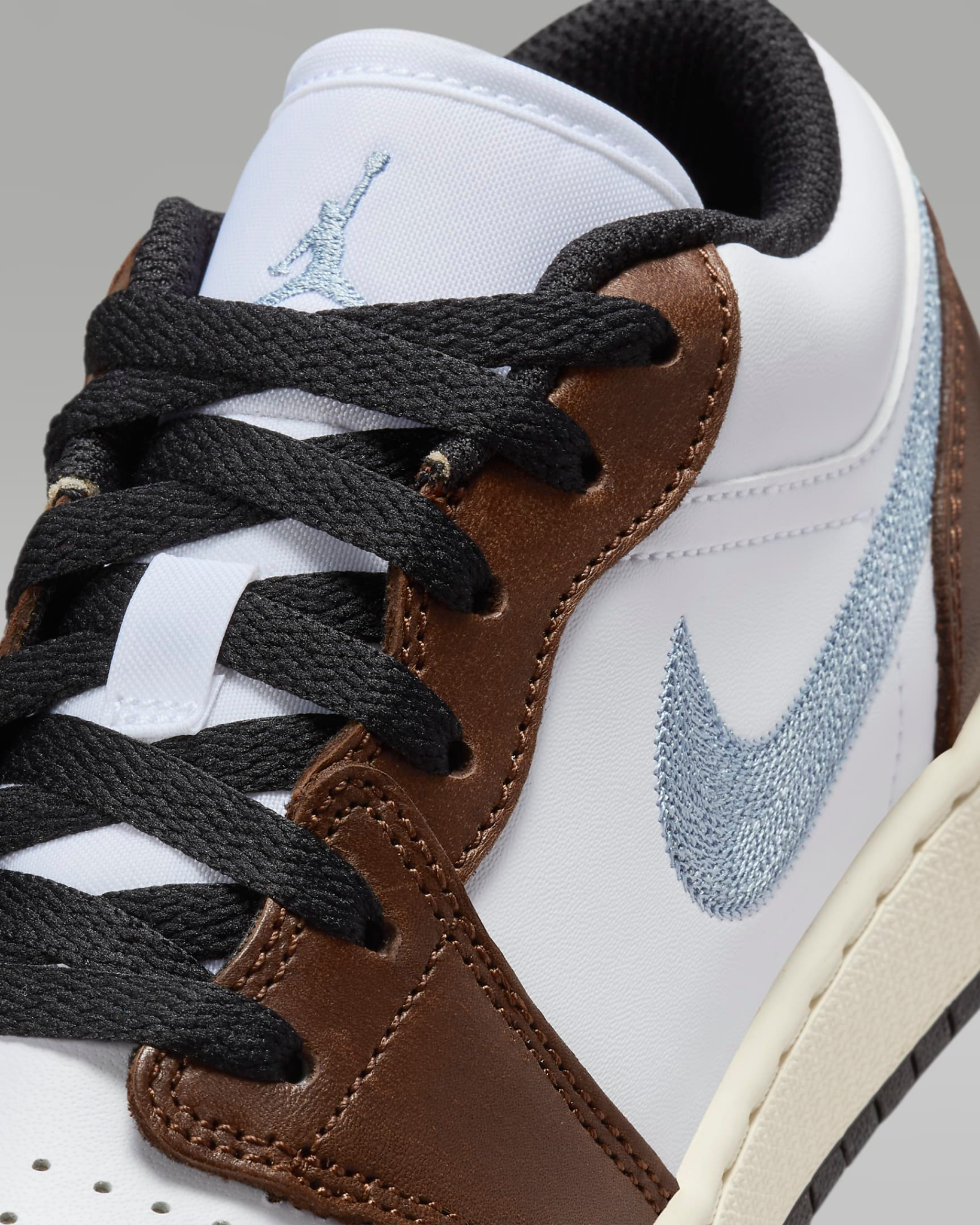 2152 - HÀNG CHÍNH HÃNG - GIÀY NIKE AIR JORDAN 1 LOW - MOCHA BLUE GRAY - CODE: FQ8156-142