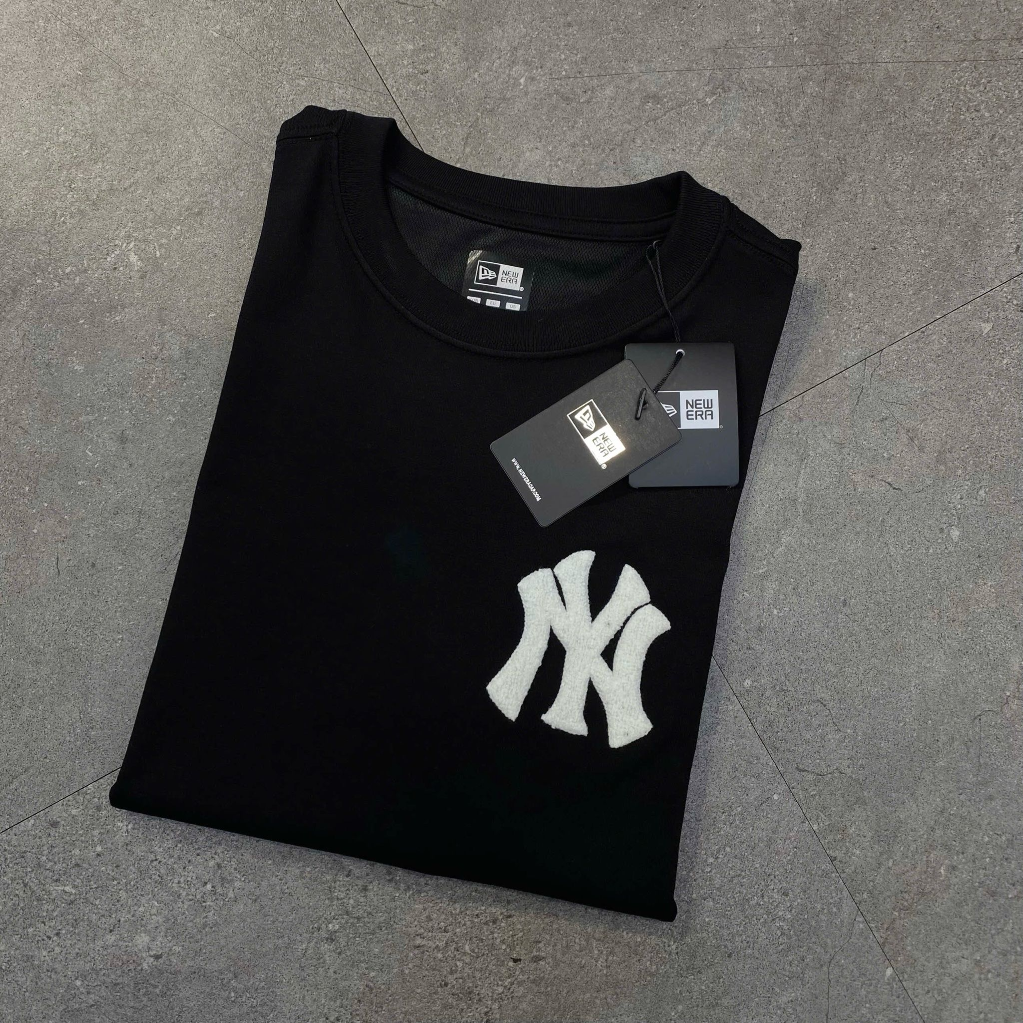 2583 - HÀNG CHÍNH HÃNG - ÁO THUN NEW ERA - NY BÔNG *HÔNG* - ĐEN - CODE: 13553698