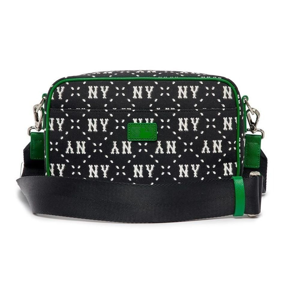 1237 - HÀNG CHÍNH HÃNG - Túi Đeo Chéo MLB Dia Monogram ( Lớn ) Cross New York Yankees - Black - Code : 3ACRM013N-50BKS