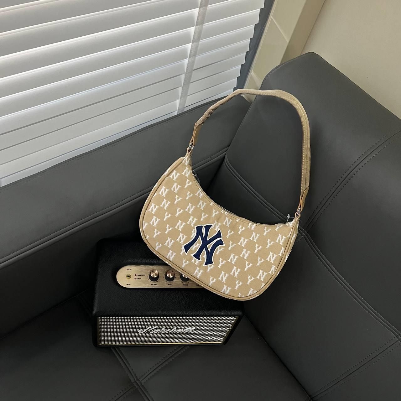 0399 - HÀNG CHÍNH HÃNG - TÚI MLB MONOGRAM HOBO BAG NEW YORK - NÂU - CODE: 32BG33111-50B