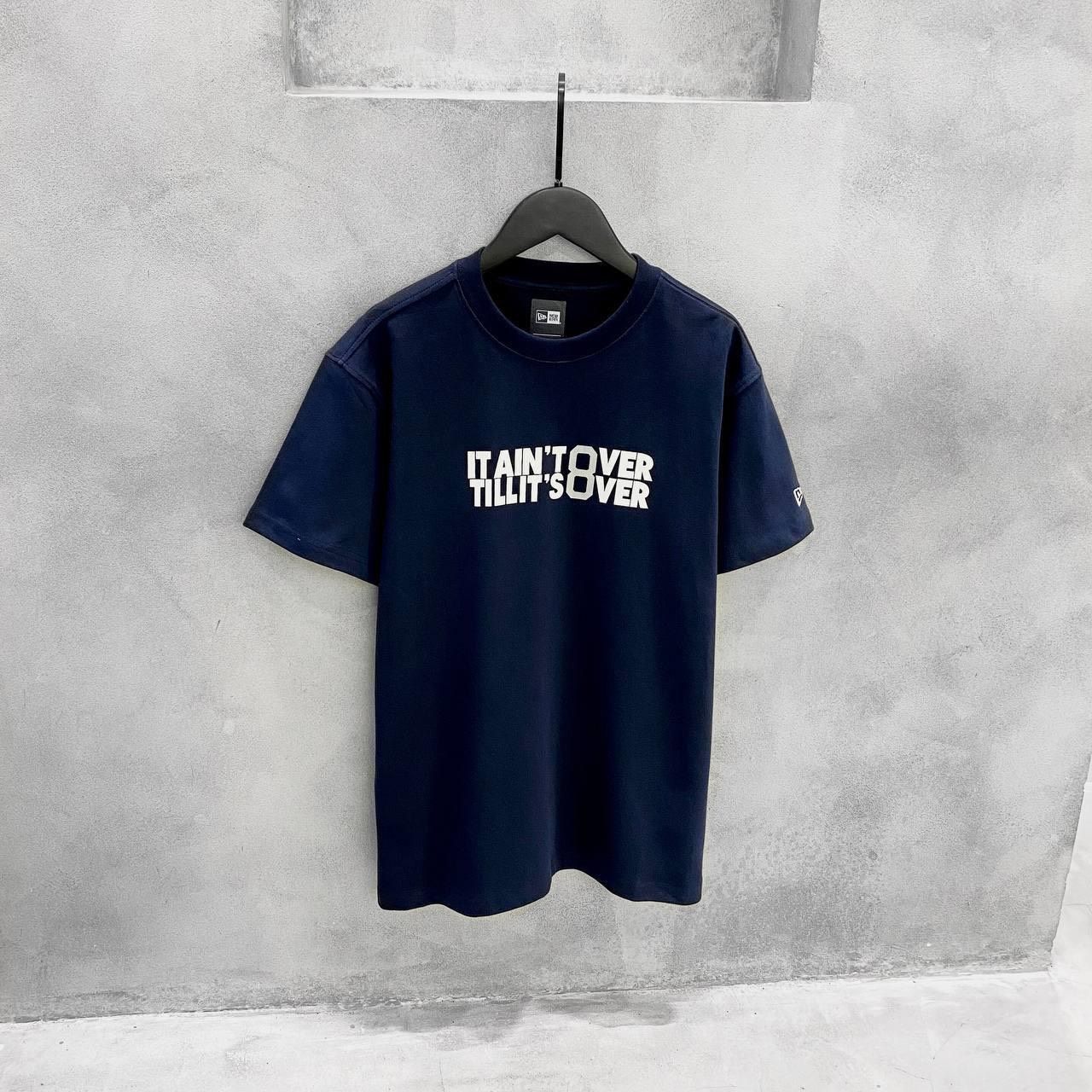 0699 - HÀNG CHÍNH HÃNG - ÁO THUN NEW ERA - YOGI 3D XANH ĐẬM - *NAVY* - Code: 12592401