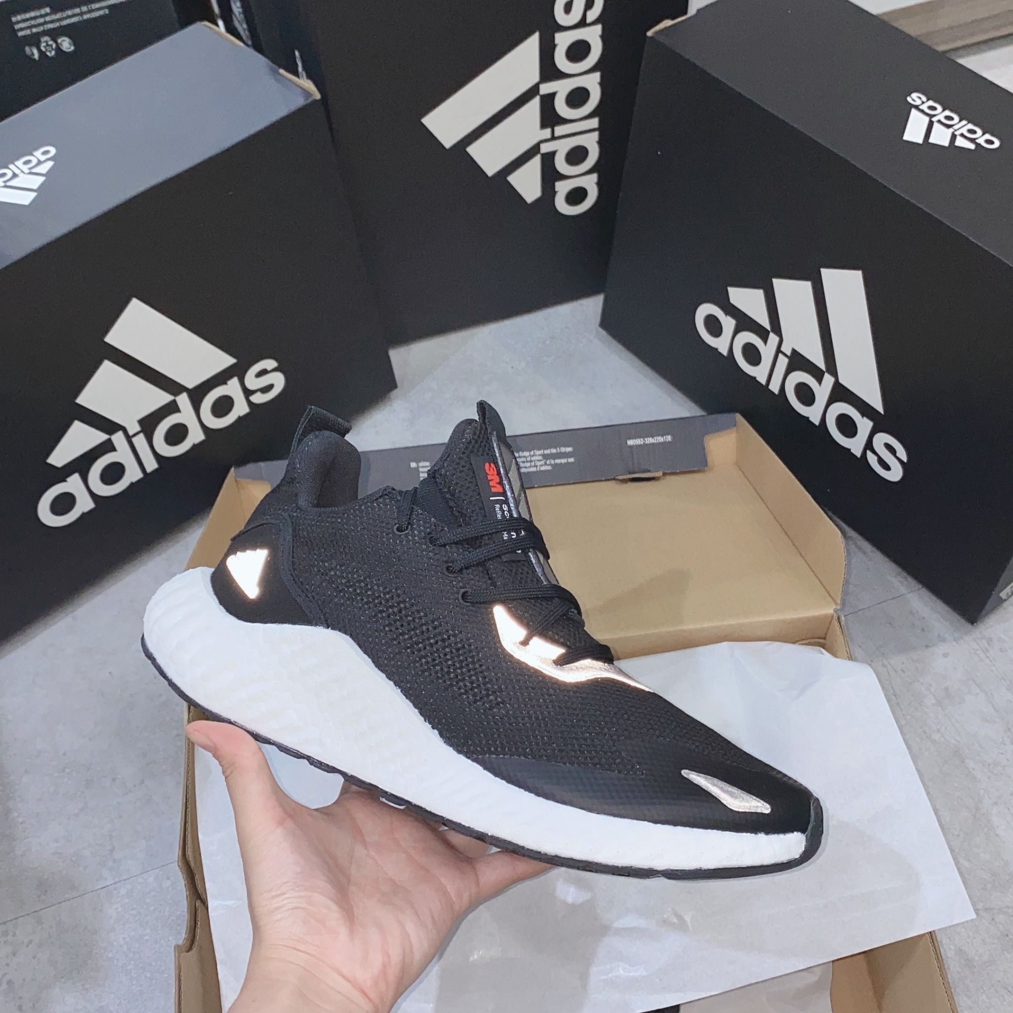  0239  - HÀNG CHÍNH HÃNG - GIÀY ADIDAS ALPHABOOST PHẢN QUANG 3M - *BLACK WHITE* - 2022** - Code: GZ1332 