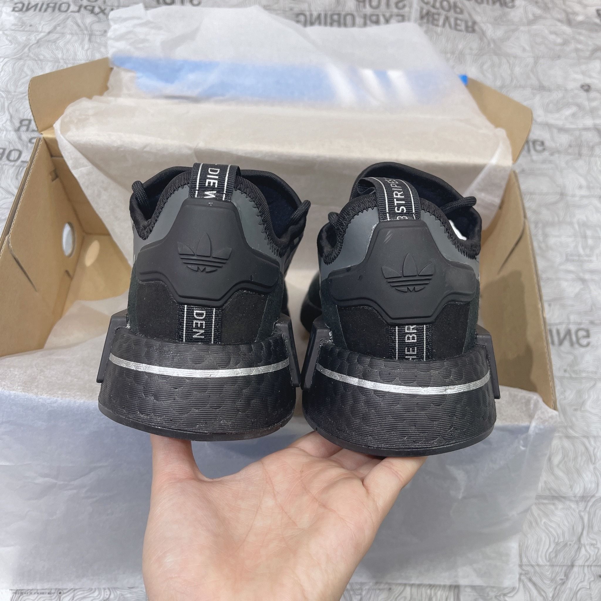 0325 - HÀNG CHÍNH HÃNG - GIÀY ADIDAS NMD R1 - *ĐEN XÁM* - 2022**